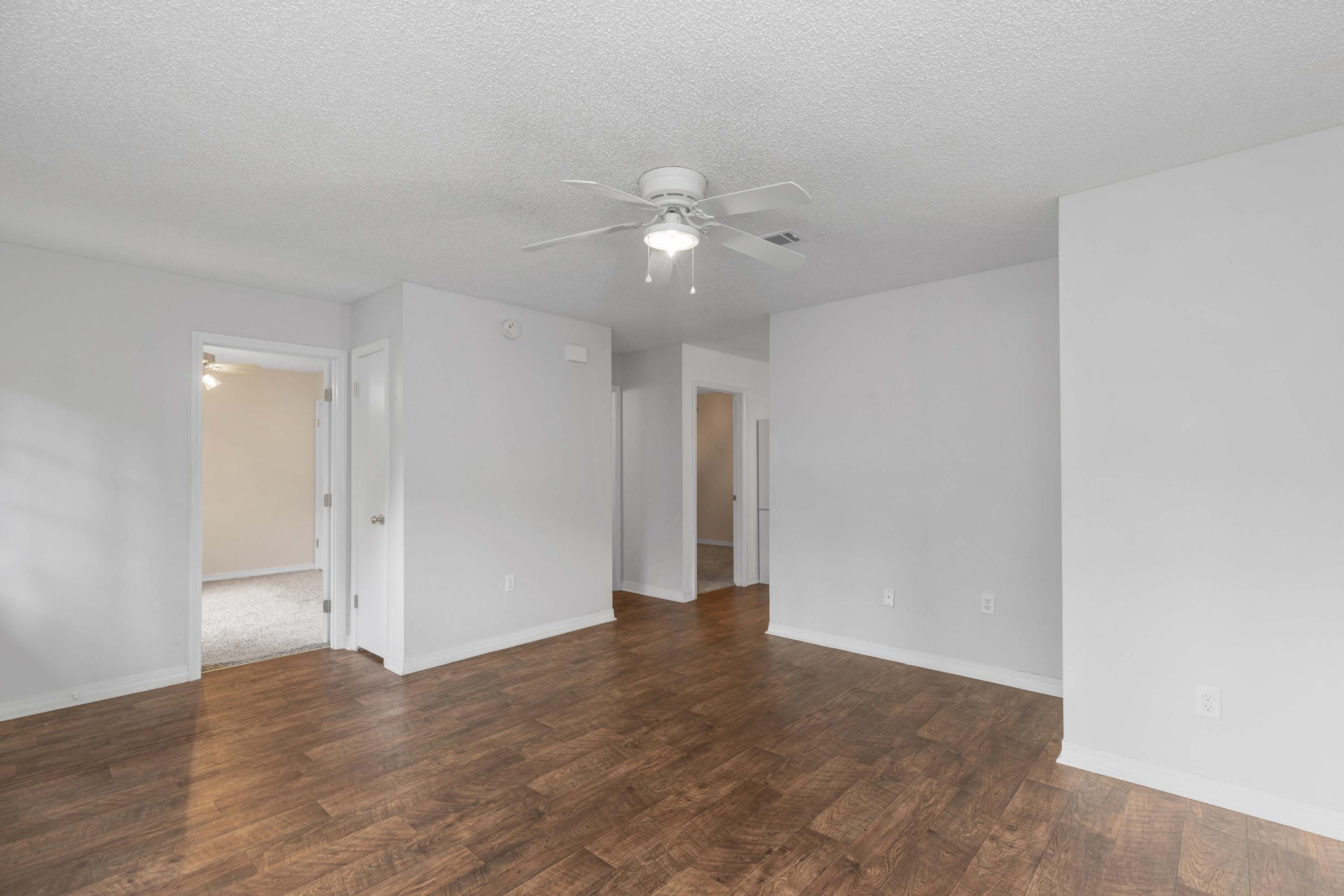 JACK KENNEDY 1ST ADD LOT 3 BLK 5 - Residential Lease