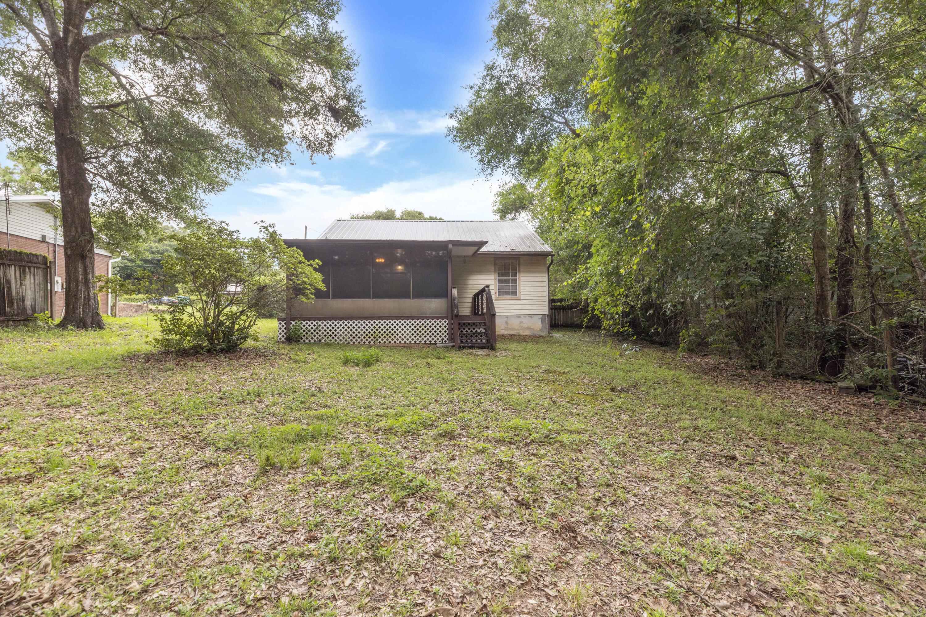 JACK KENNEDY 1ST ADD LOT 3 BLK 5 - Residential Lease