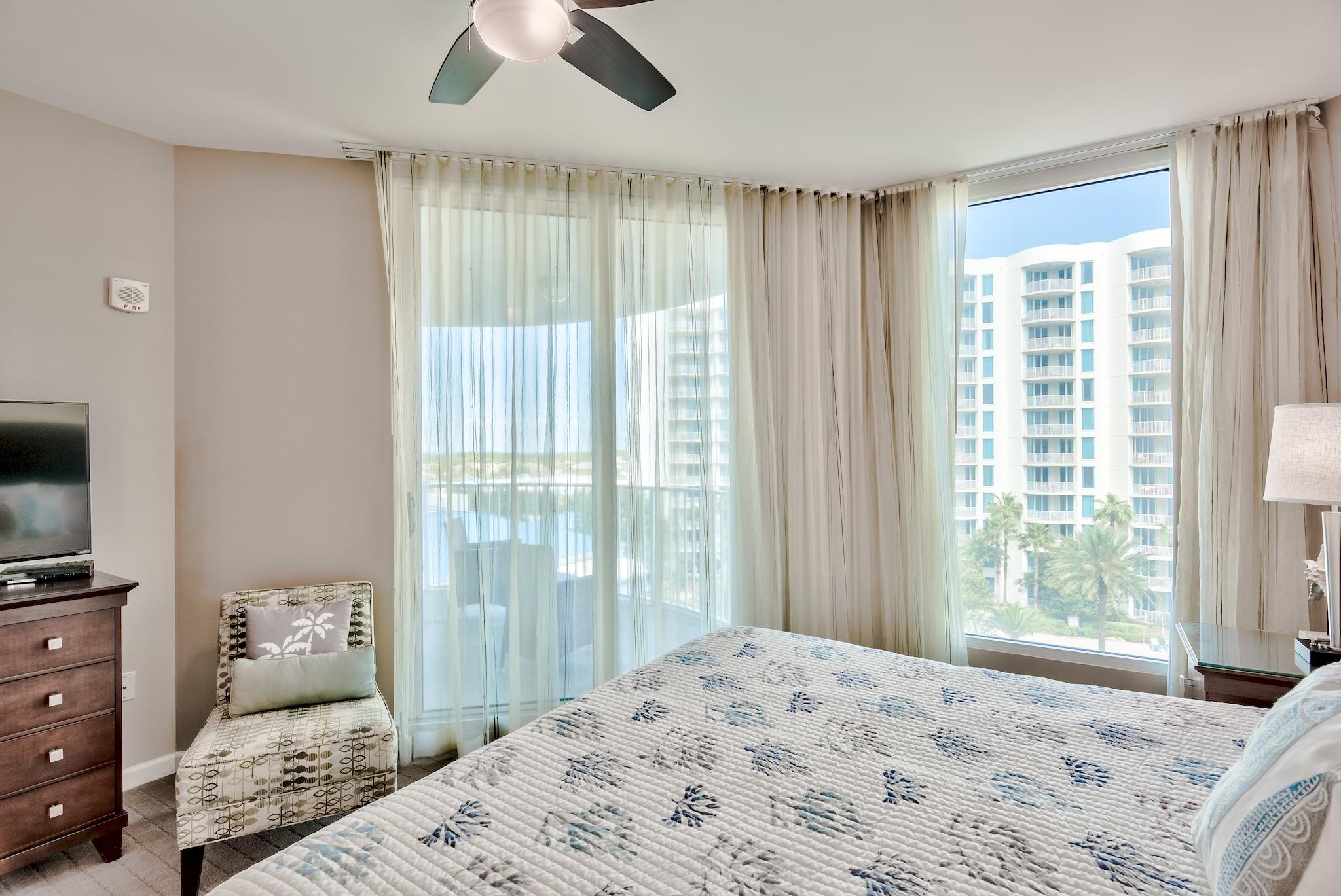 THE PALMS OF DESTIN - Residential