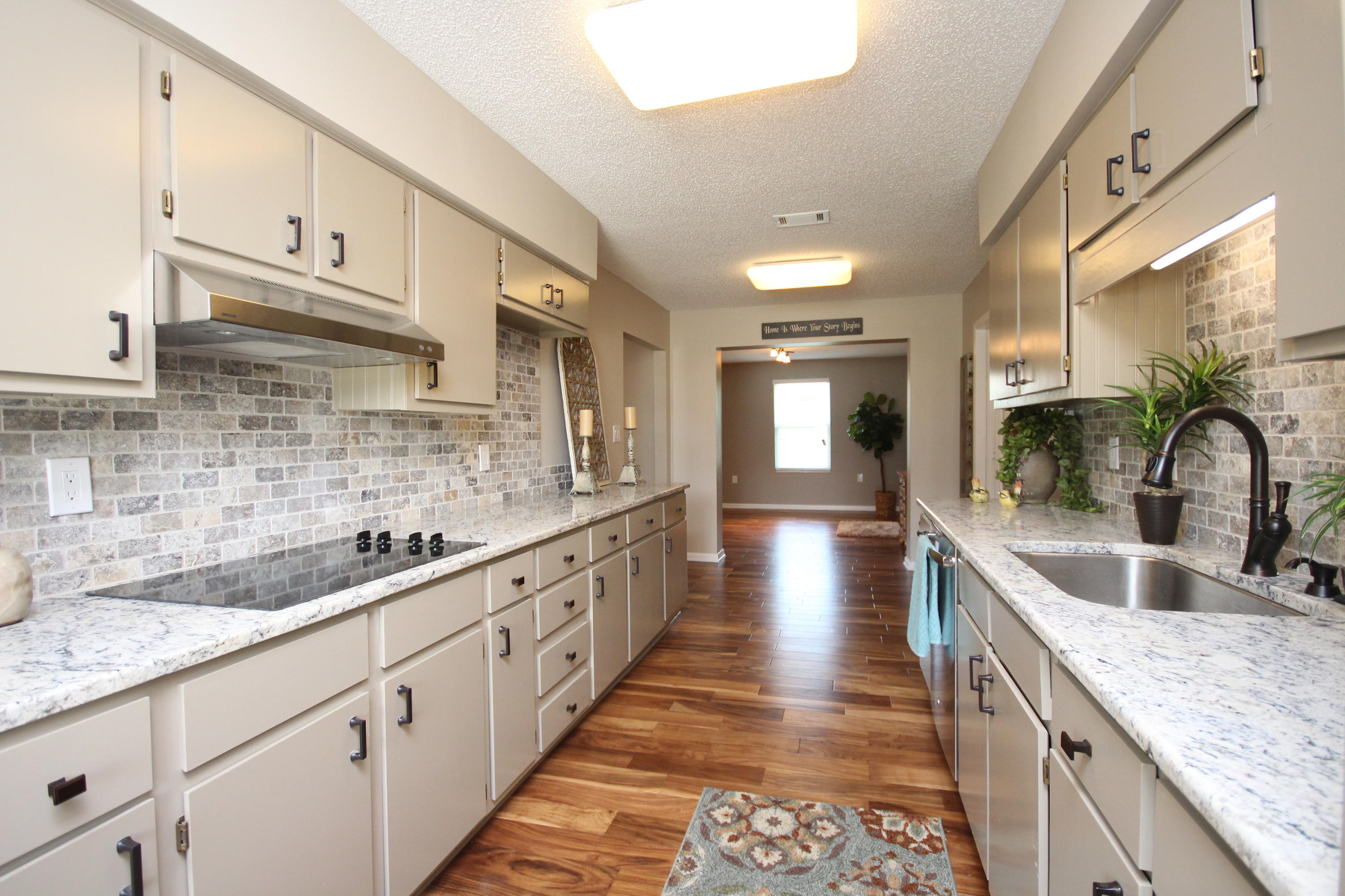 GABLE ESTATES - Residential