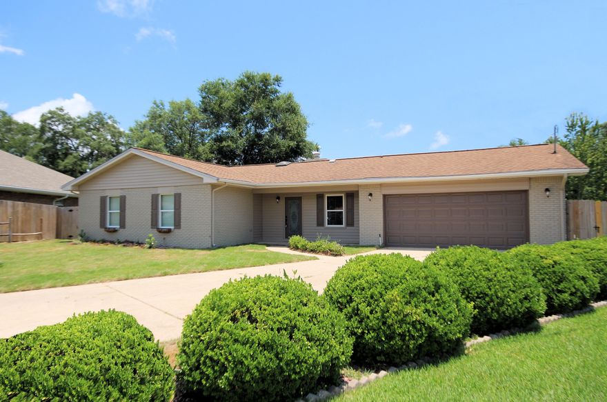 Beautiful 3 bedroom/2 bathroom home with sunny Florida Room. Totally remodeled throughout entire home. New hardwood floors, new tile, new faucets, new lighting, new fans, new walk-in tiled shower with bench seat, new sprinklers. Too much to list! Plenty of room for pets and kids in the oversized yard with privacy fence. The garage looks as nice as the interior with the new epoxy flooring. Beautiful and durable. Great home in nice peaceful neighborhood.