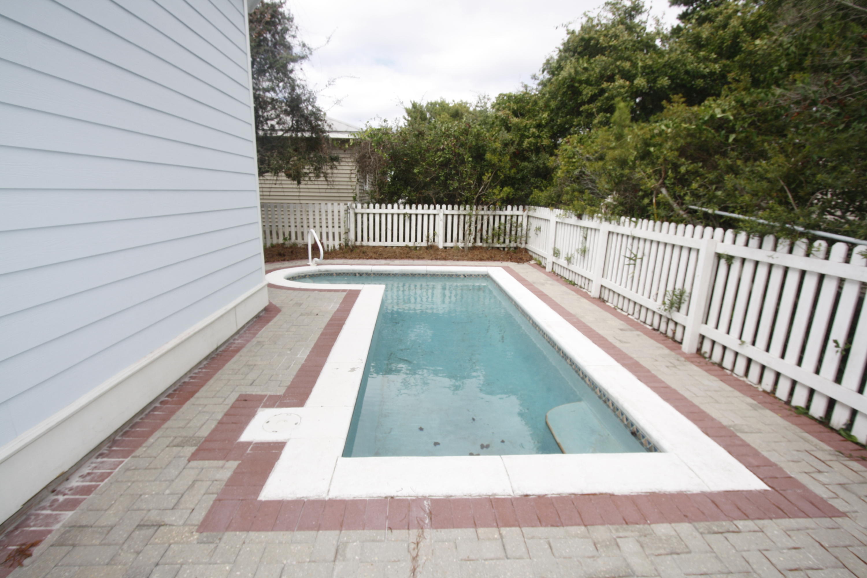 CRYSTAL BEACH COTTAGES PH 2 - Residential