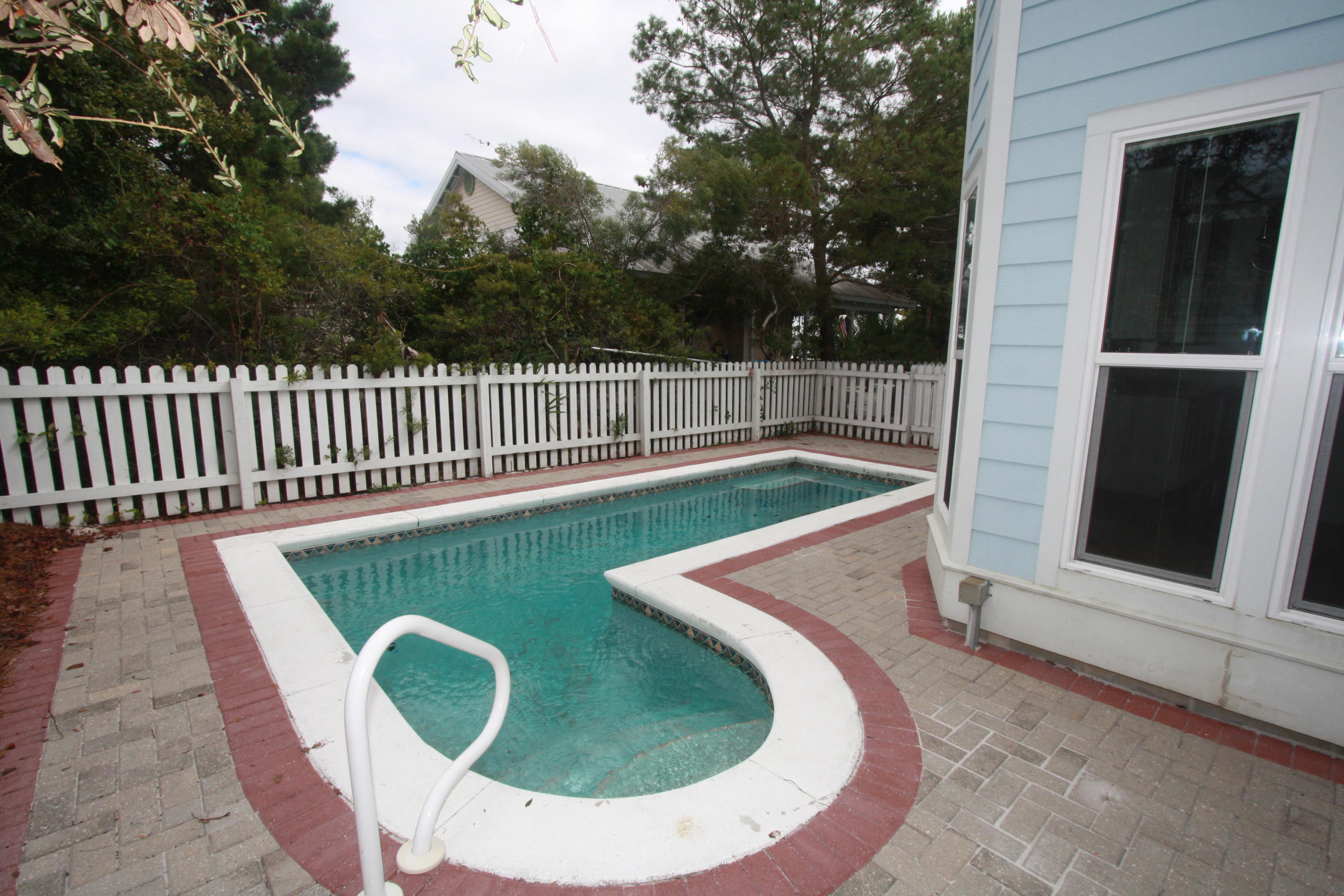 CRYSTAL BEACH COTTAGES PH 2 - Residential