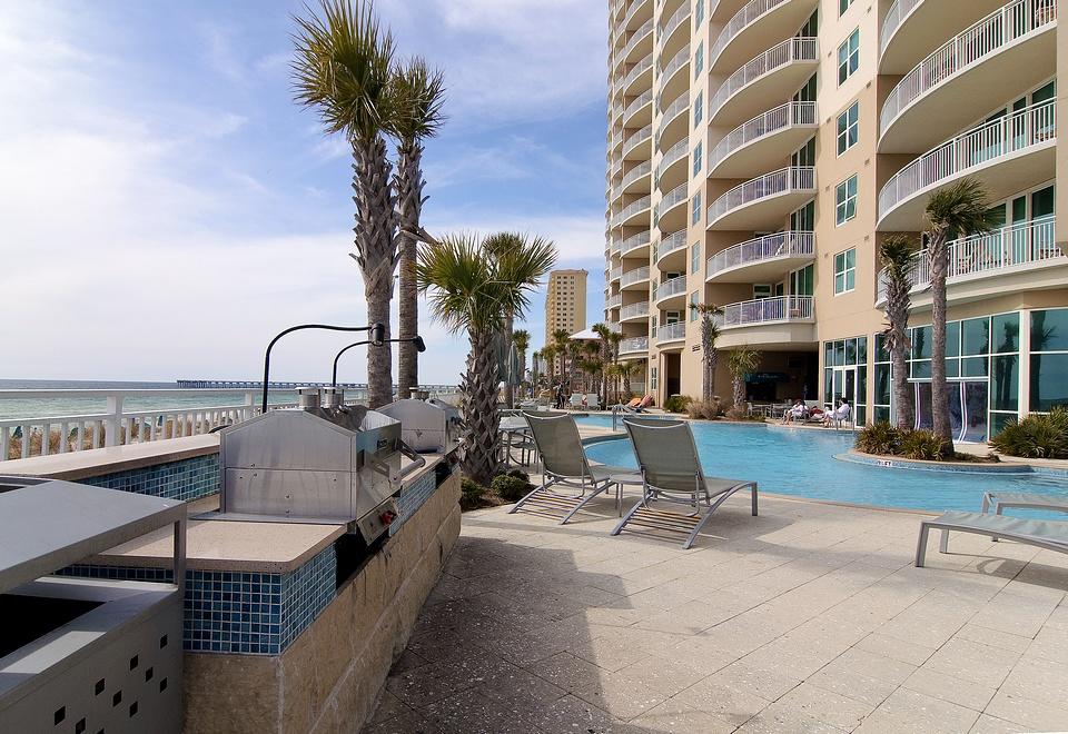 Aqua Beachside Resort - Residential