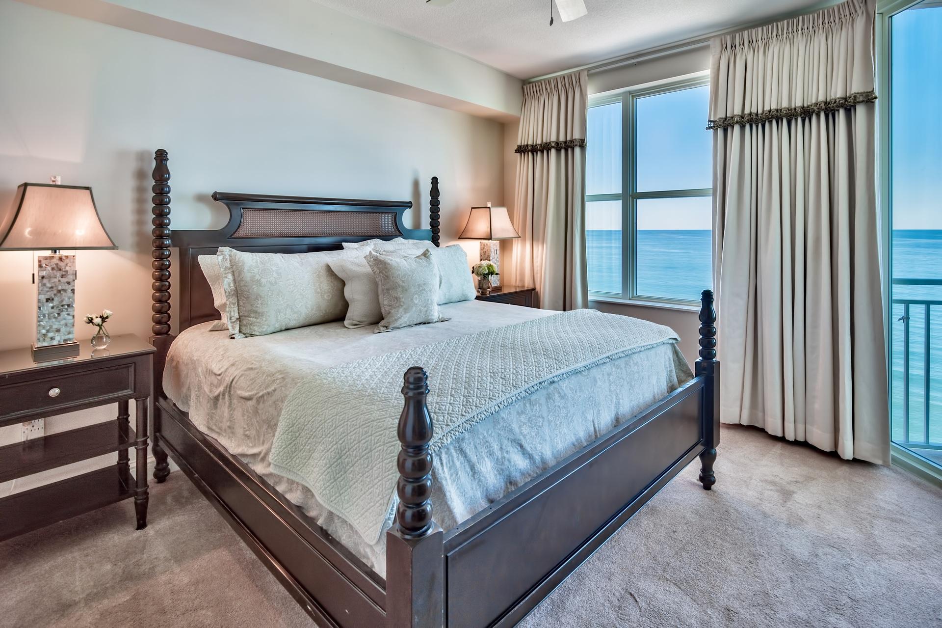 Aqua Beachside Resort - Residential