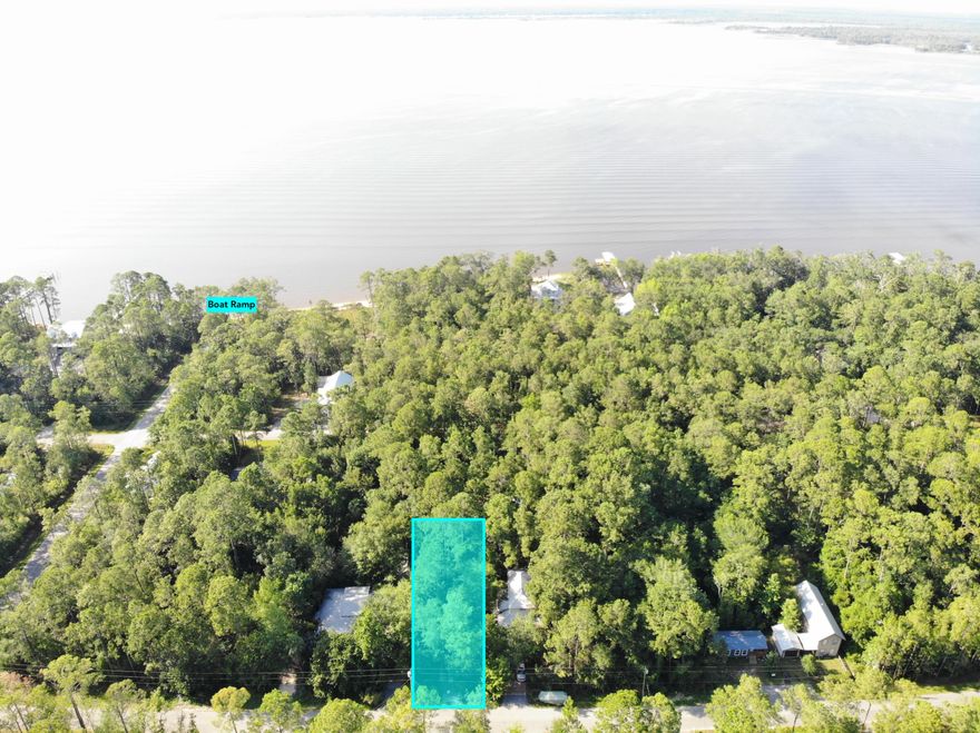 Great Lot in Point Washington. Neighborhood deeded boat launch just around the corner. No HOA Dues. Flood Zone X--no flood insurance required. No sign on lot.