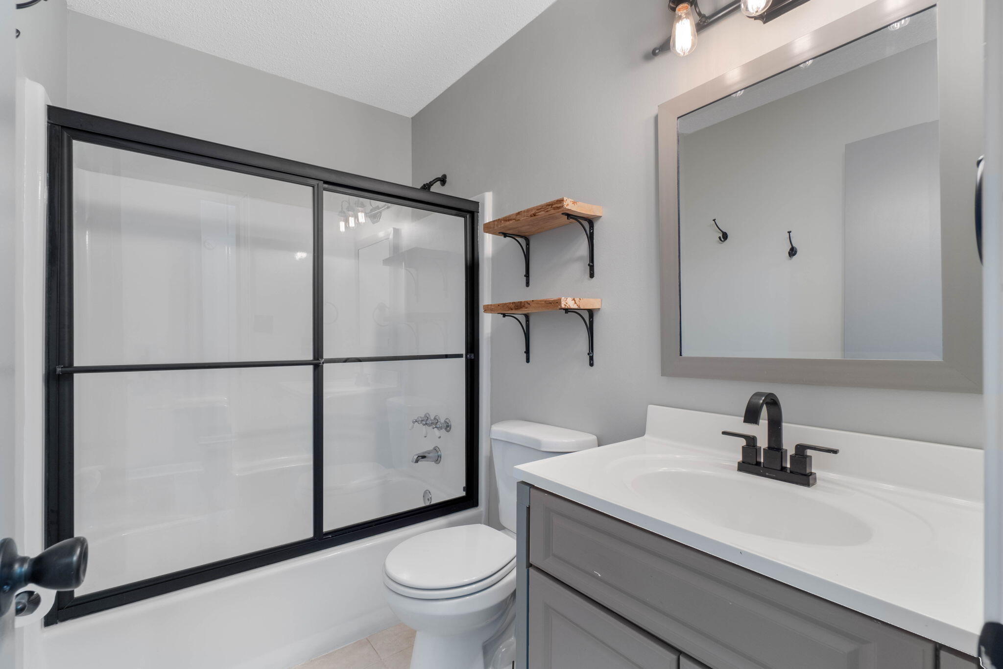 TYNER VILLAS LOT 2 - Residential Lease