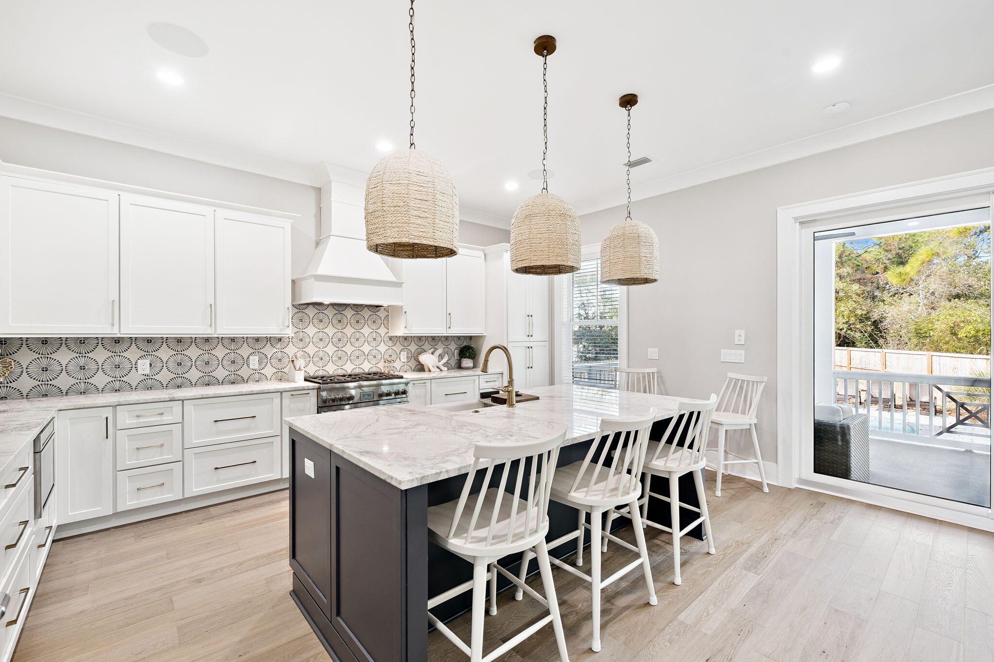 LAGUNA BEACH - Residential