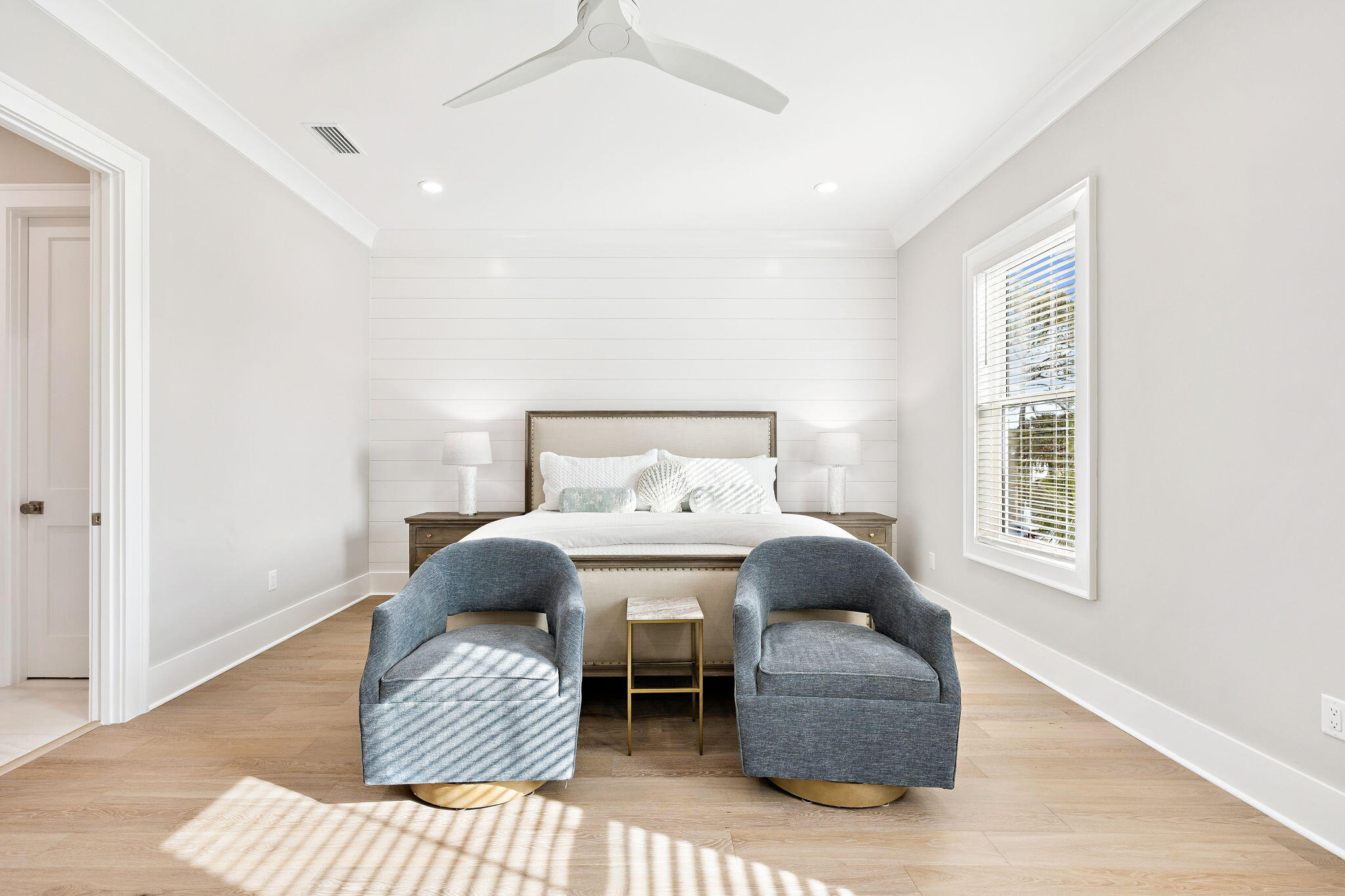 LAGUNA BEACH - Residential