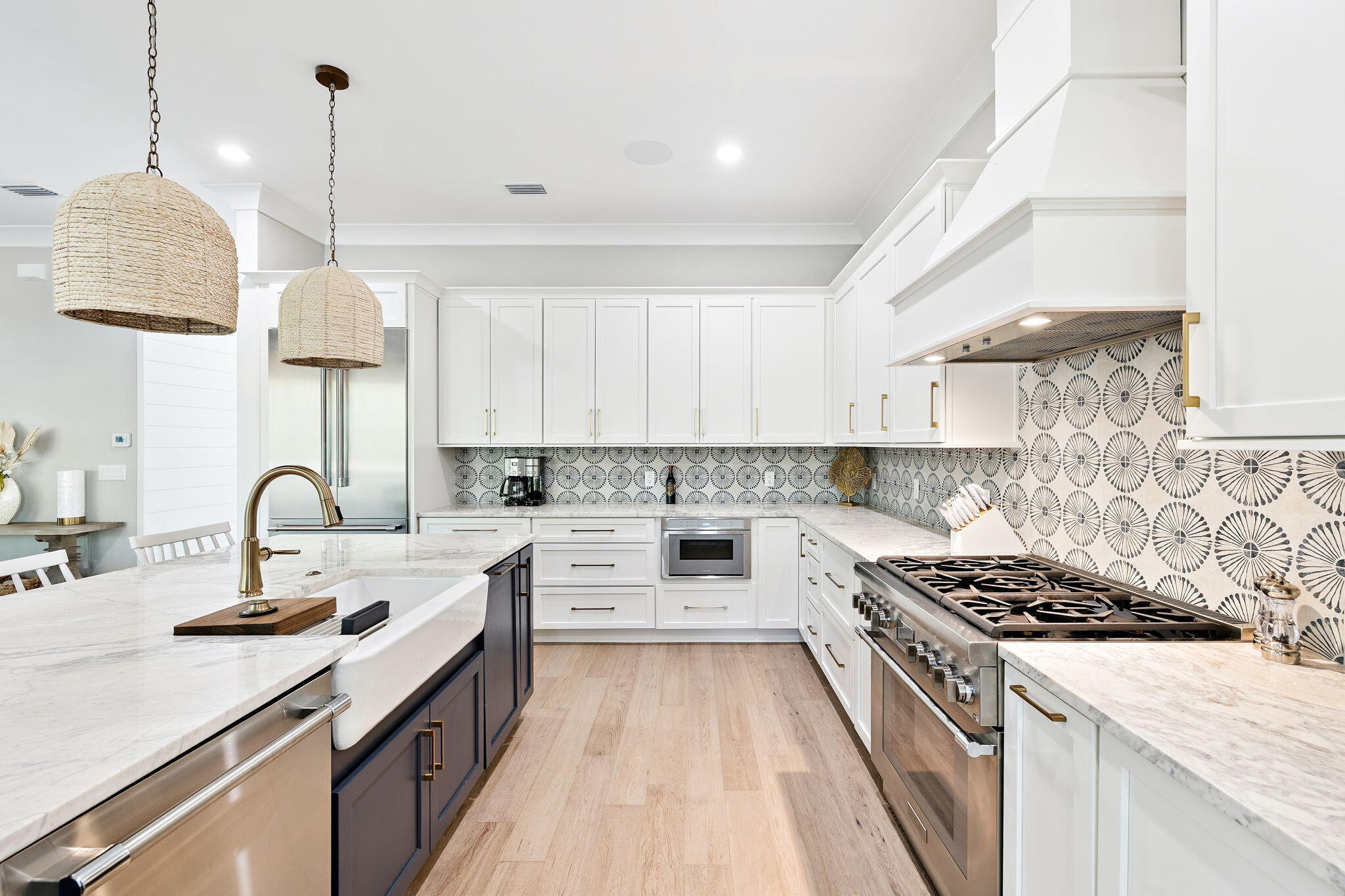 LAGUNA BEACH - Residential