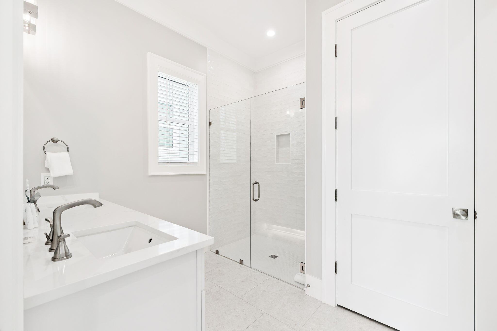 LAGUNA BEACH - Residential