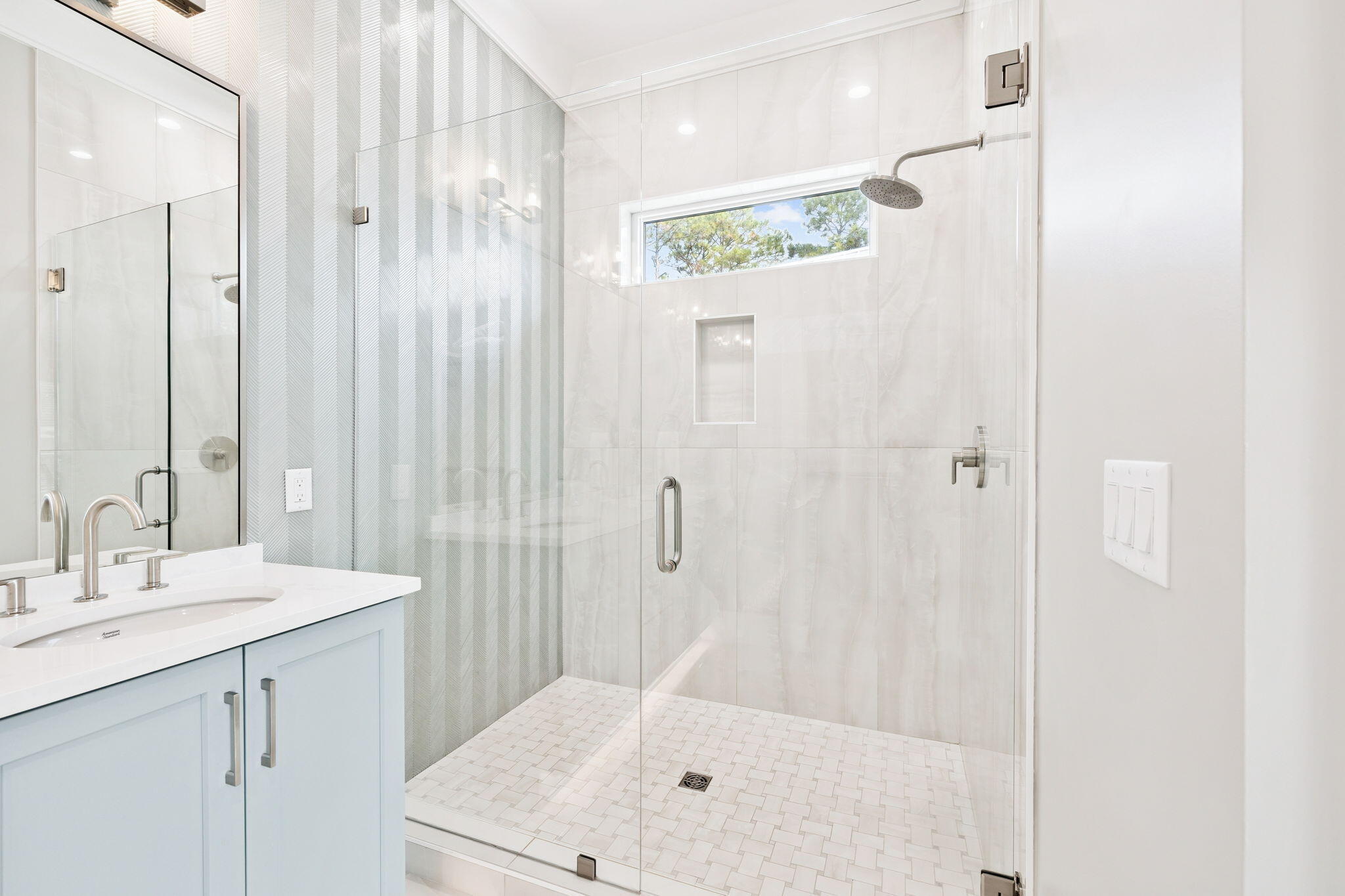 LAGUNA BEACH - Residential