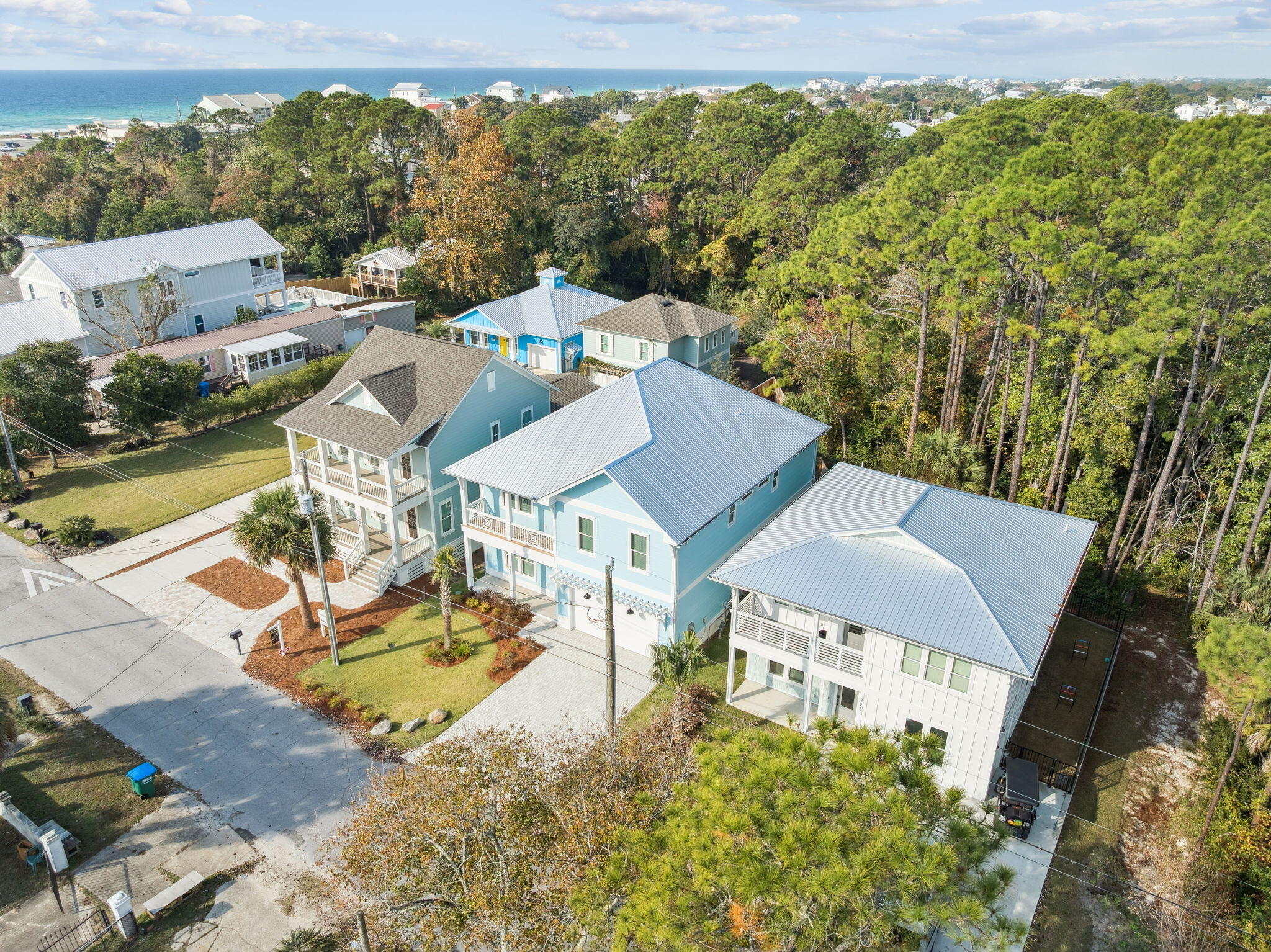 LAGUNA BEACH - Residential