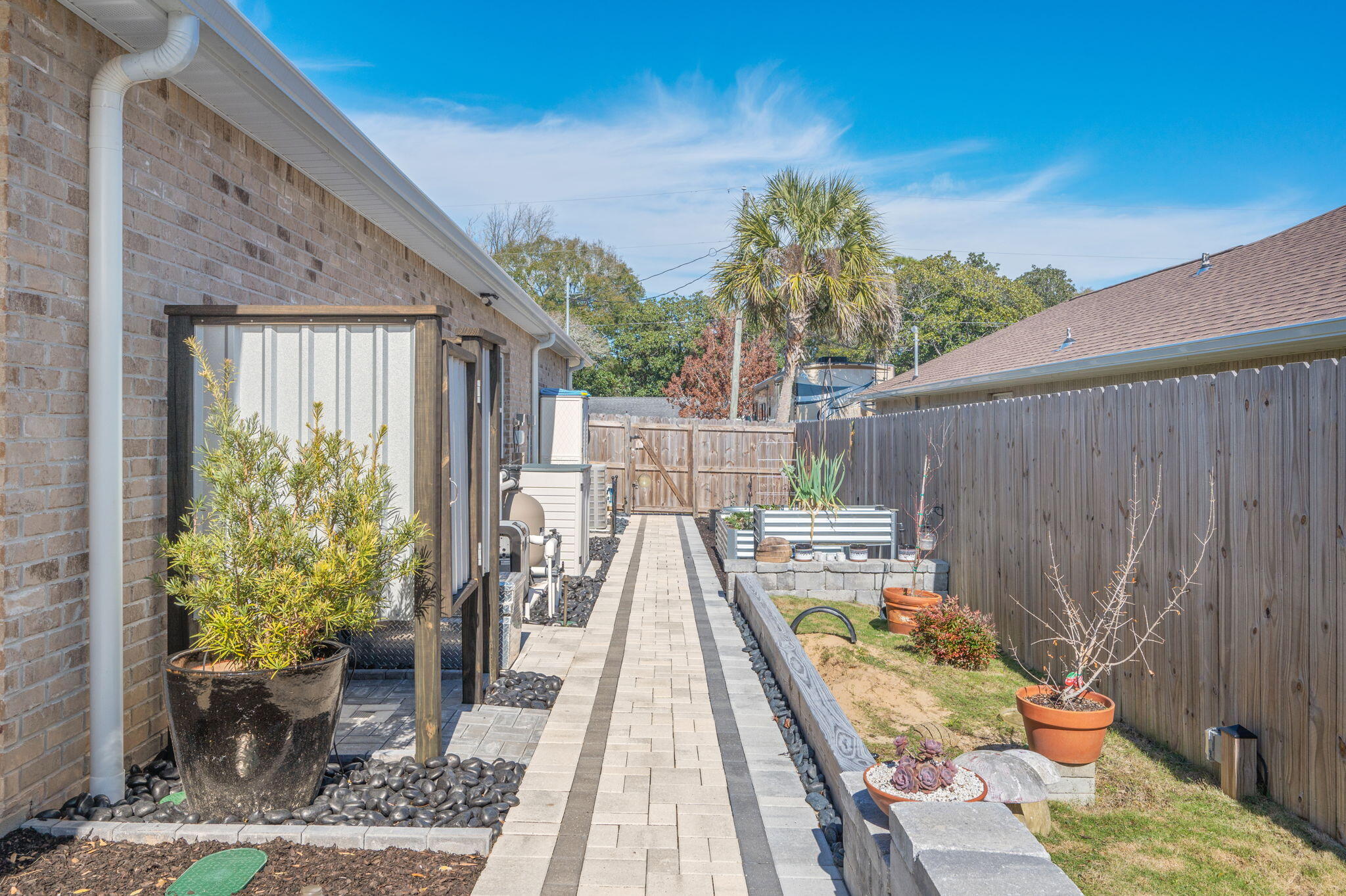 POQUITO BAYOU - Residential