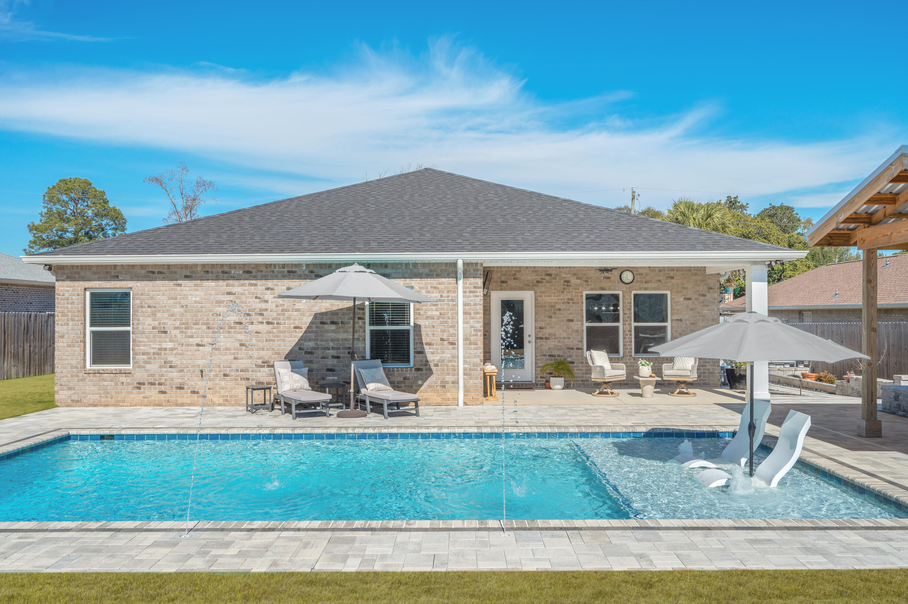 POQUITO BAYOU - Residential