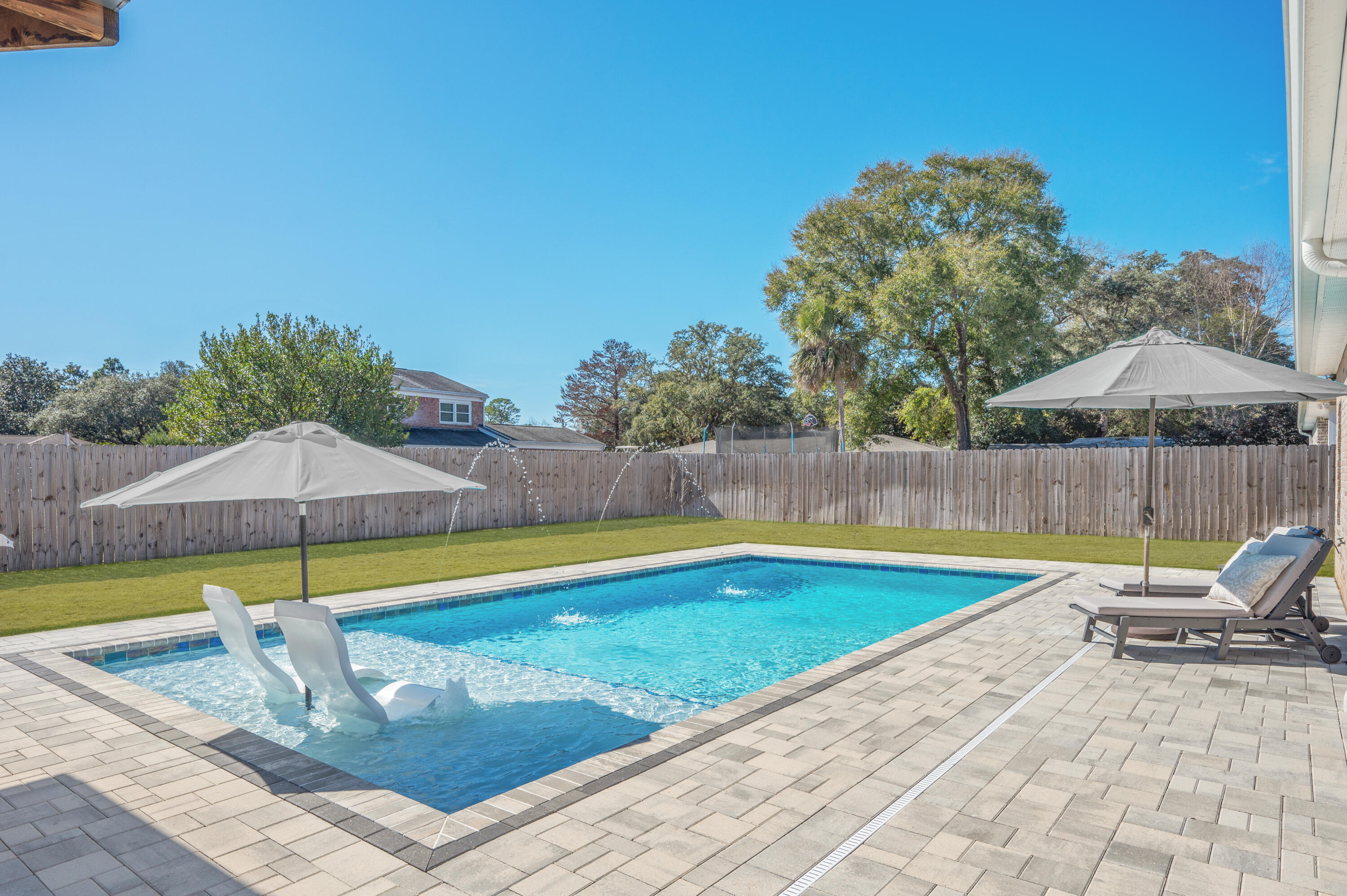 POQUITO BAYOU - Residential