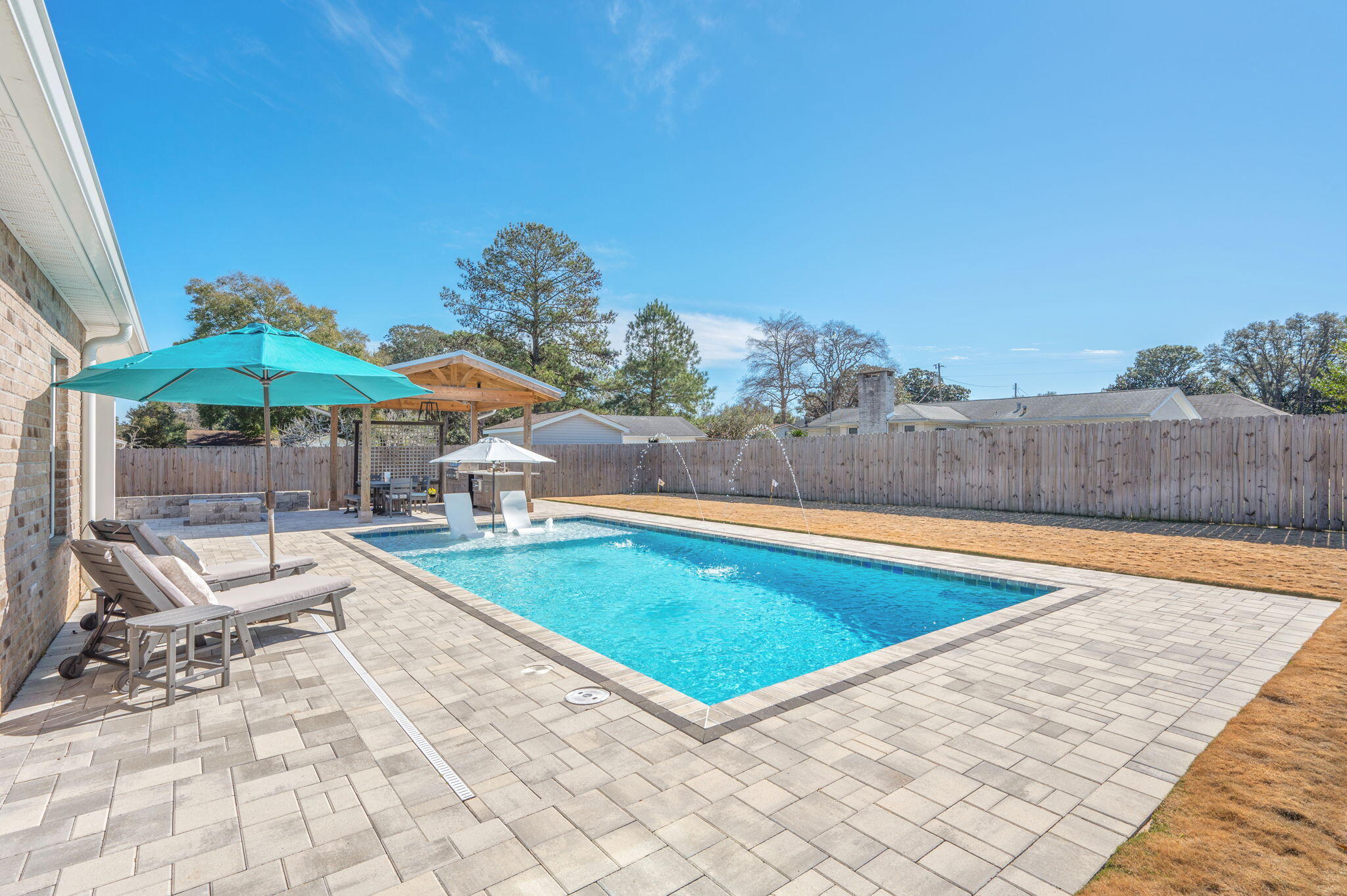 POQUITO BAYOU - Residential