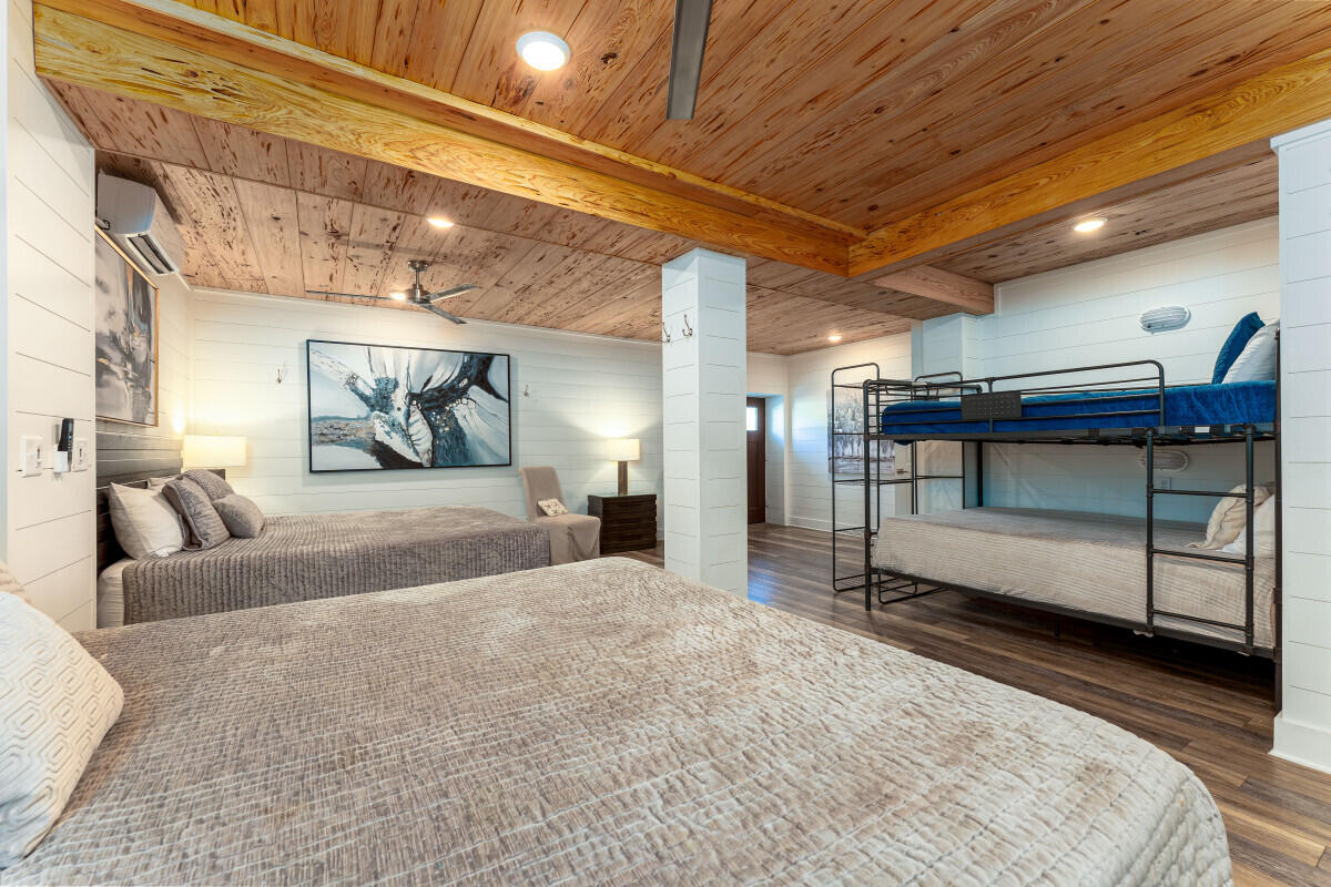 SEA WALK - Residential