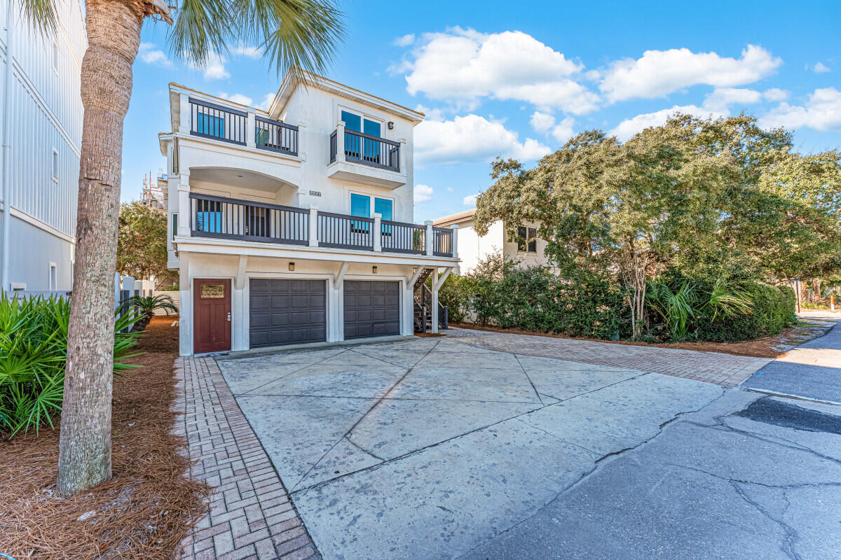 SEA WALK - Residential