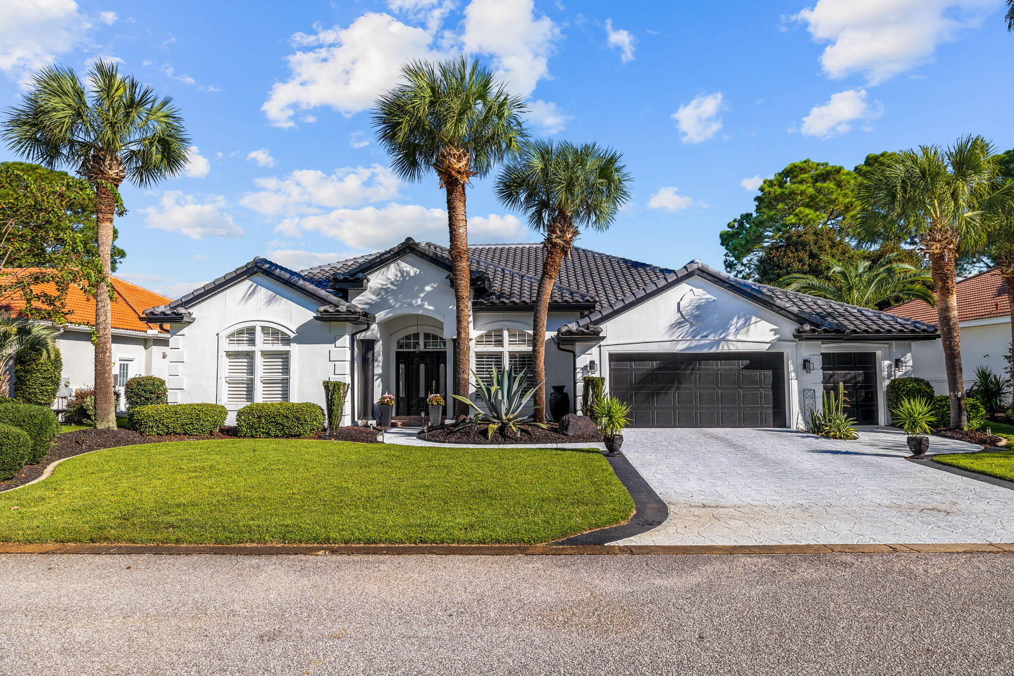 Emerald Bay - Residential