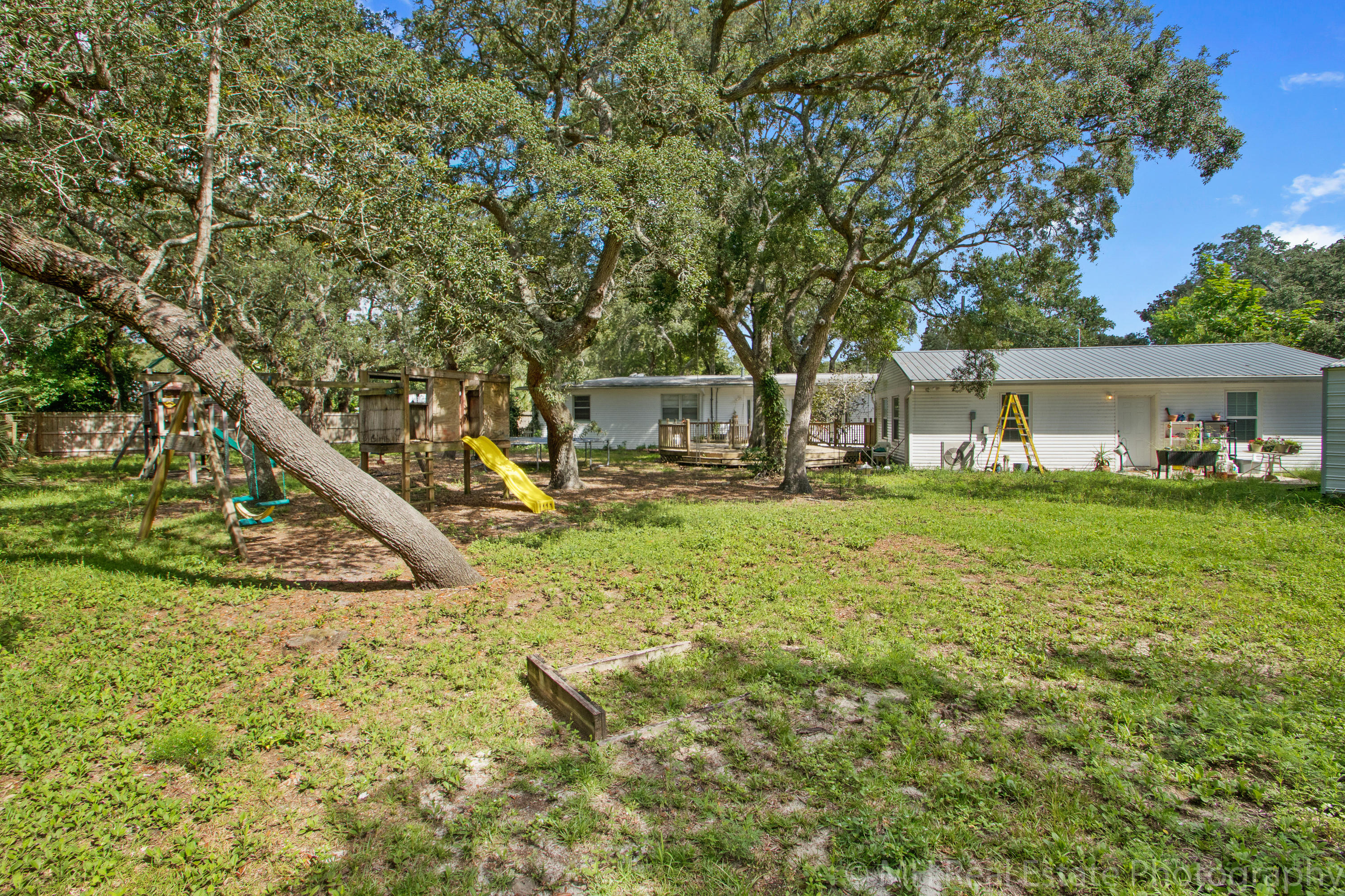 GARNIERS BEACH 2ND - Residential