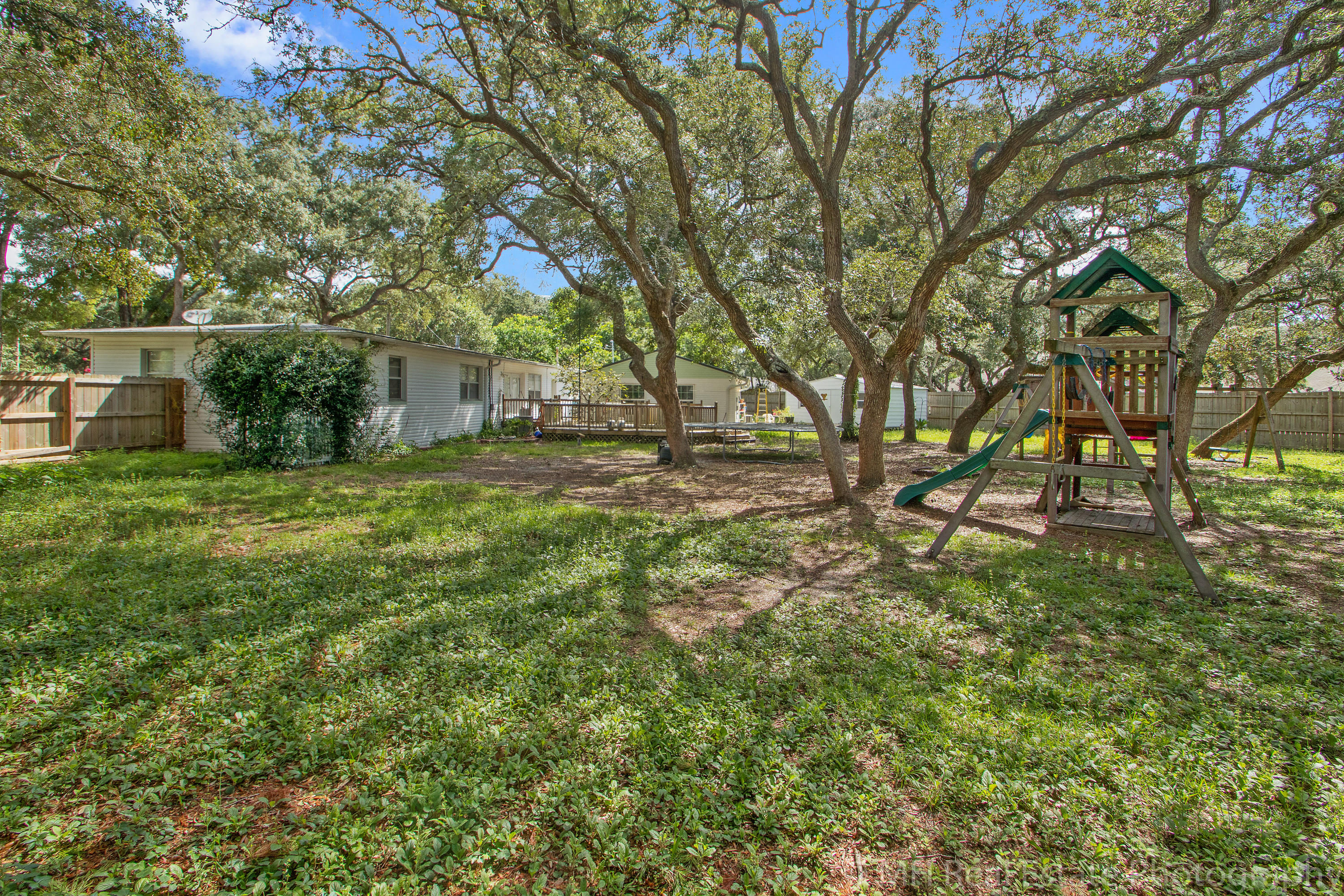 GARNIERS BEACH 2ND - Residential