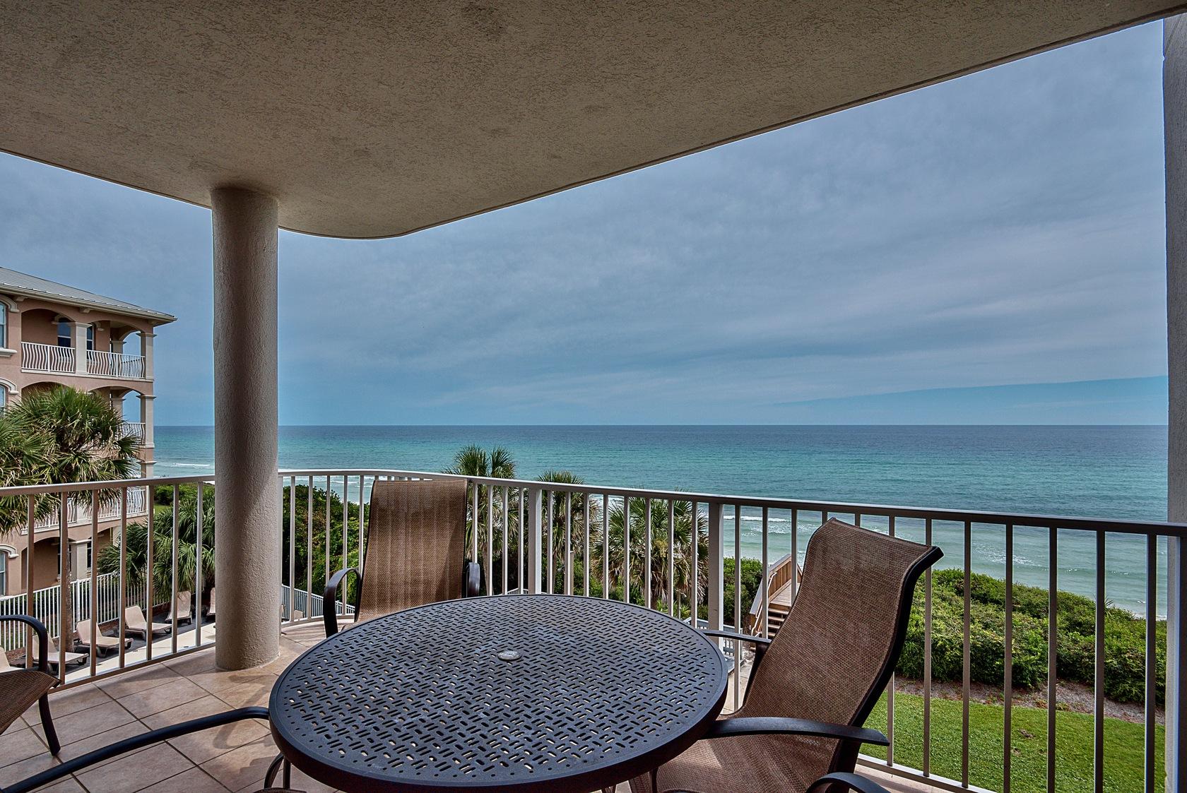 TRANQUILLITY ON THE BEACH - Residential