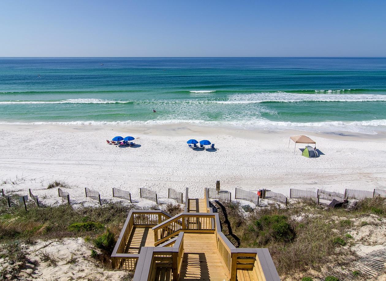 TRANQUILLITY ON THE BEACH - Residential