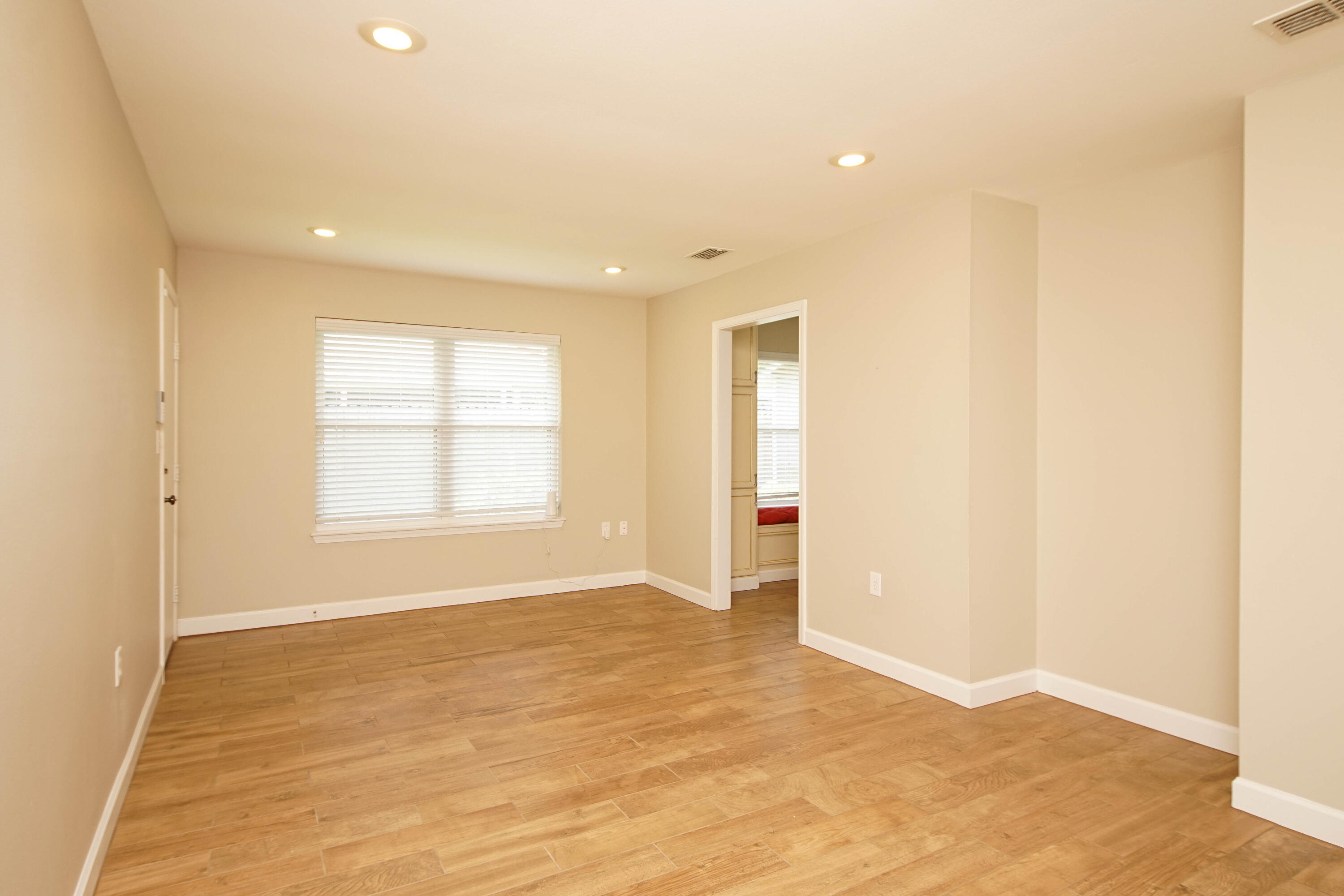 TANGLEWOOD S/D 1ST ADDN - Residential