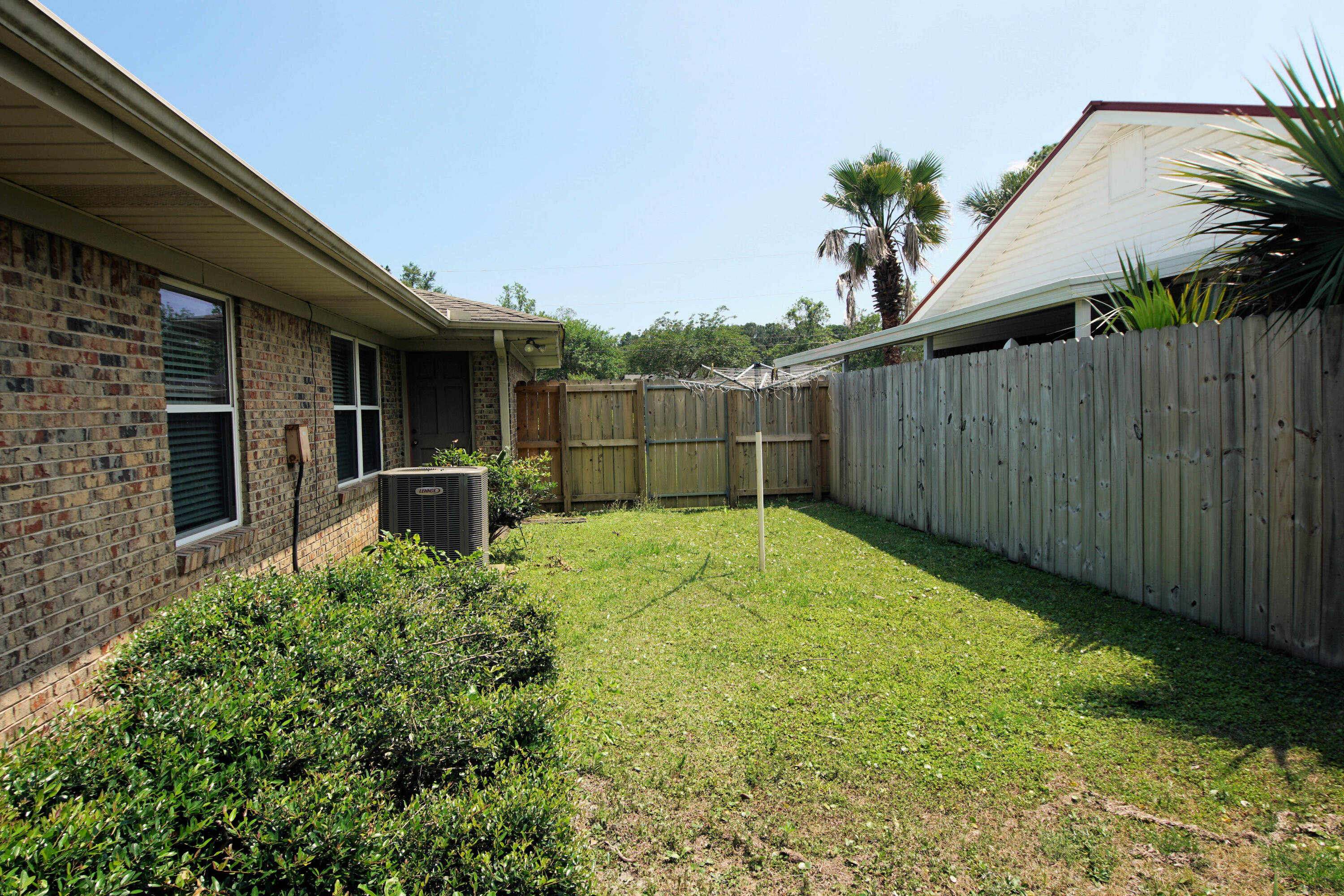 TANGLEWOOD S/D 1ST ADDN - Residential