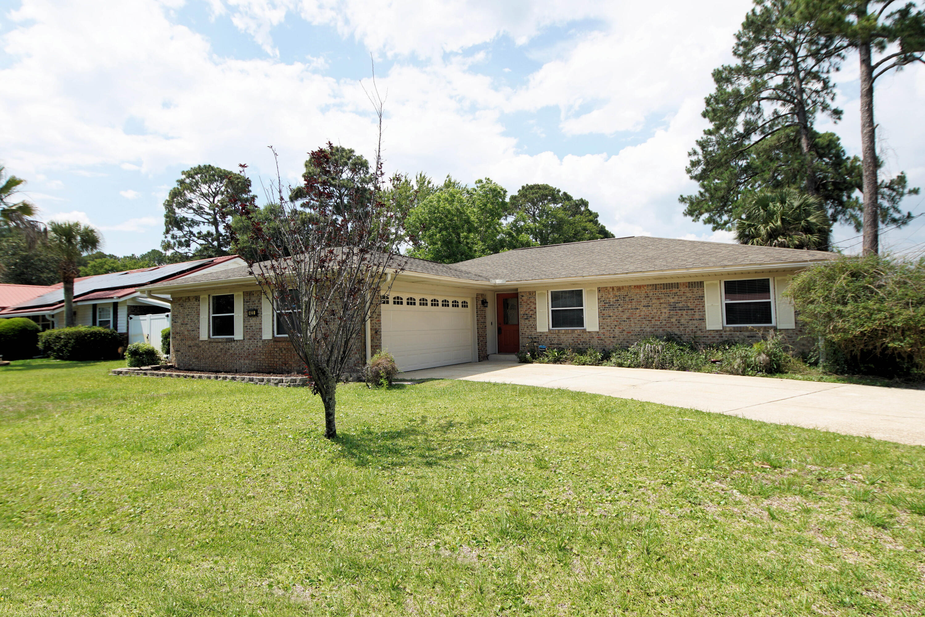 TANGLEWOOD S/D 1ST ADDN - Residential