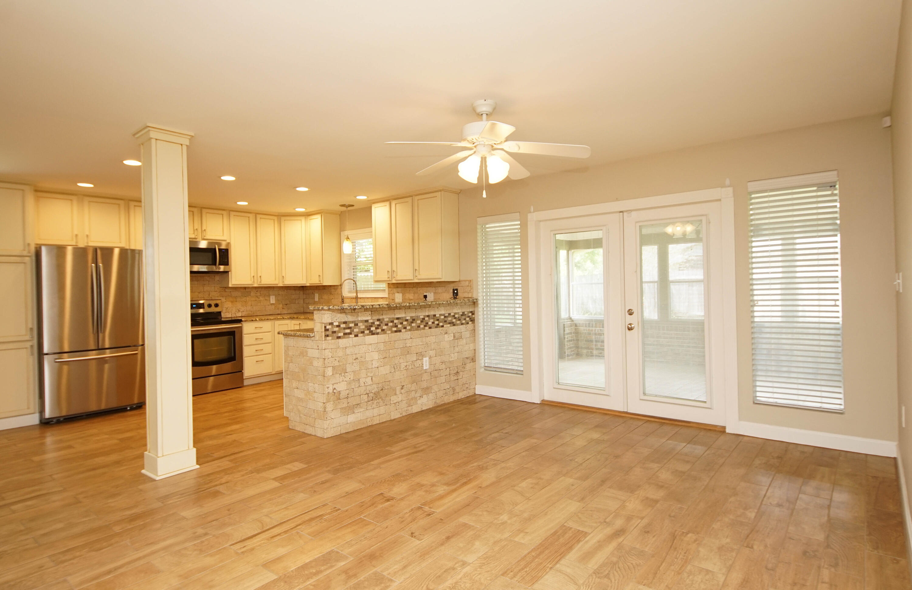 TANGLEWOOD S/D 1ST ADDN - Residential