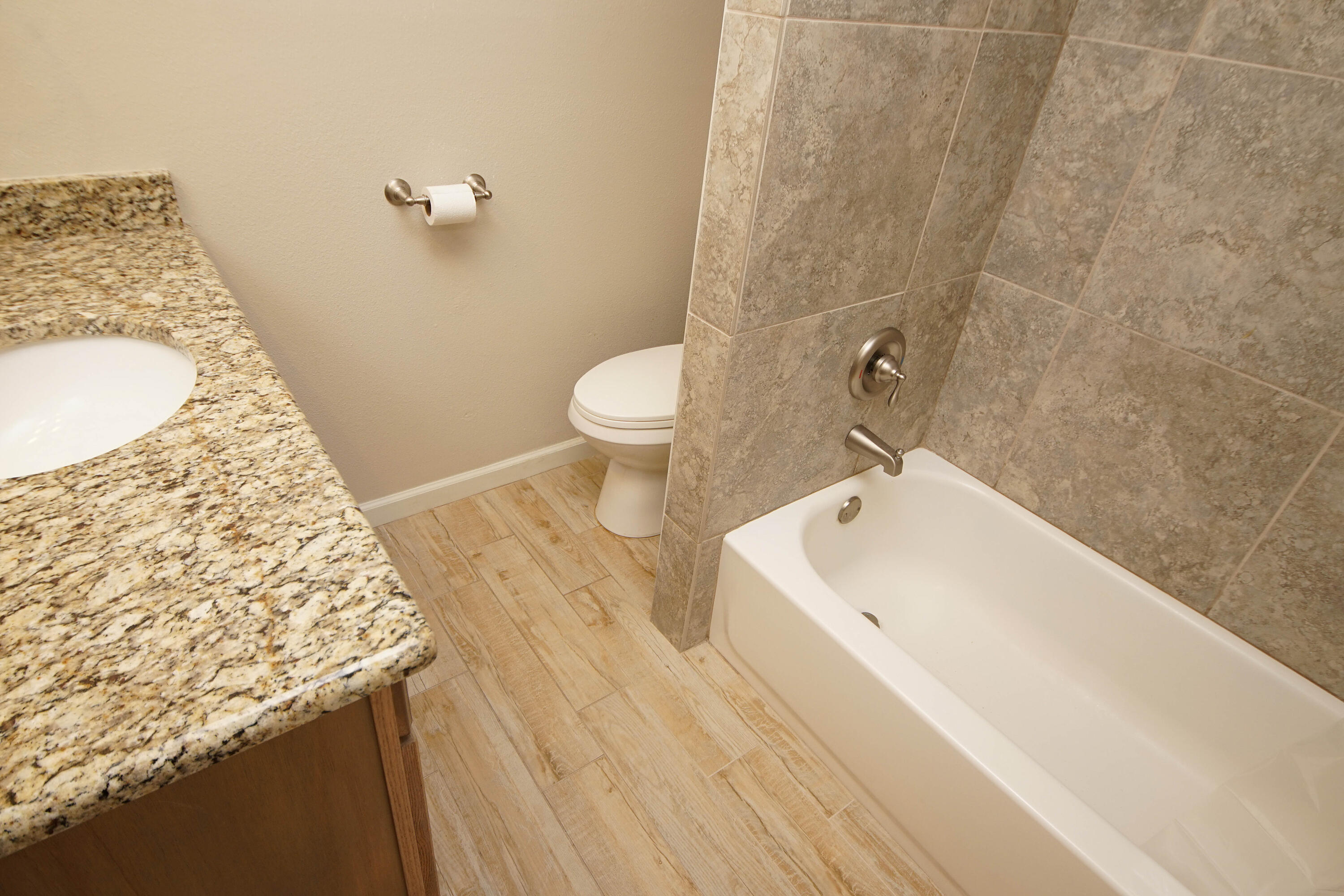 TANGLEWOOD S/D 1ST ADDN - Residential