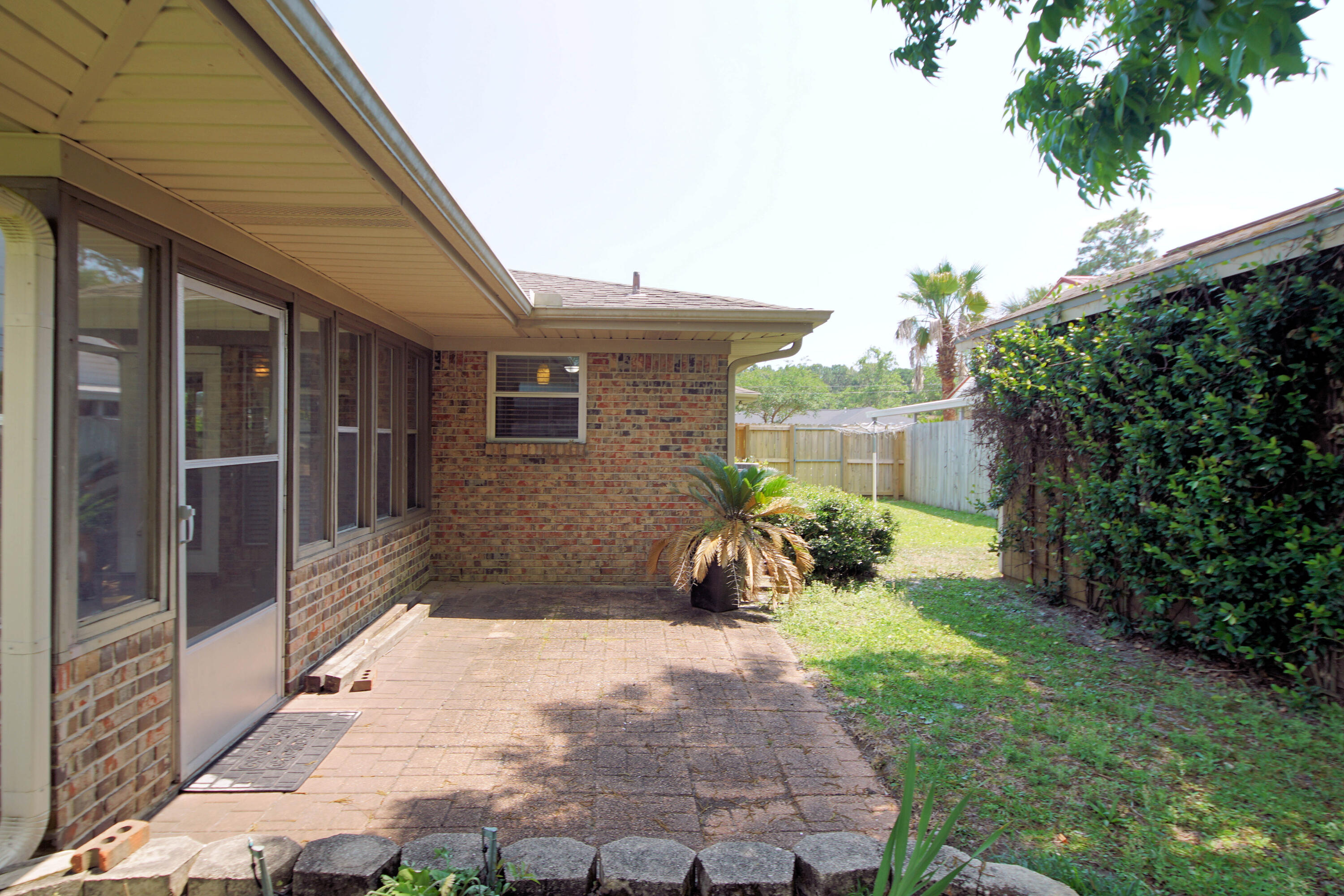 TANGLEWOOD S/D 1ST ADDN - Residential