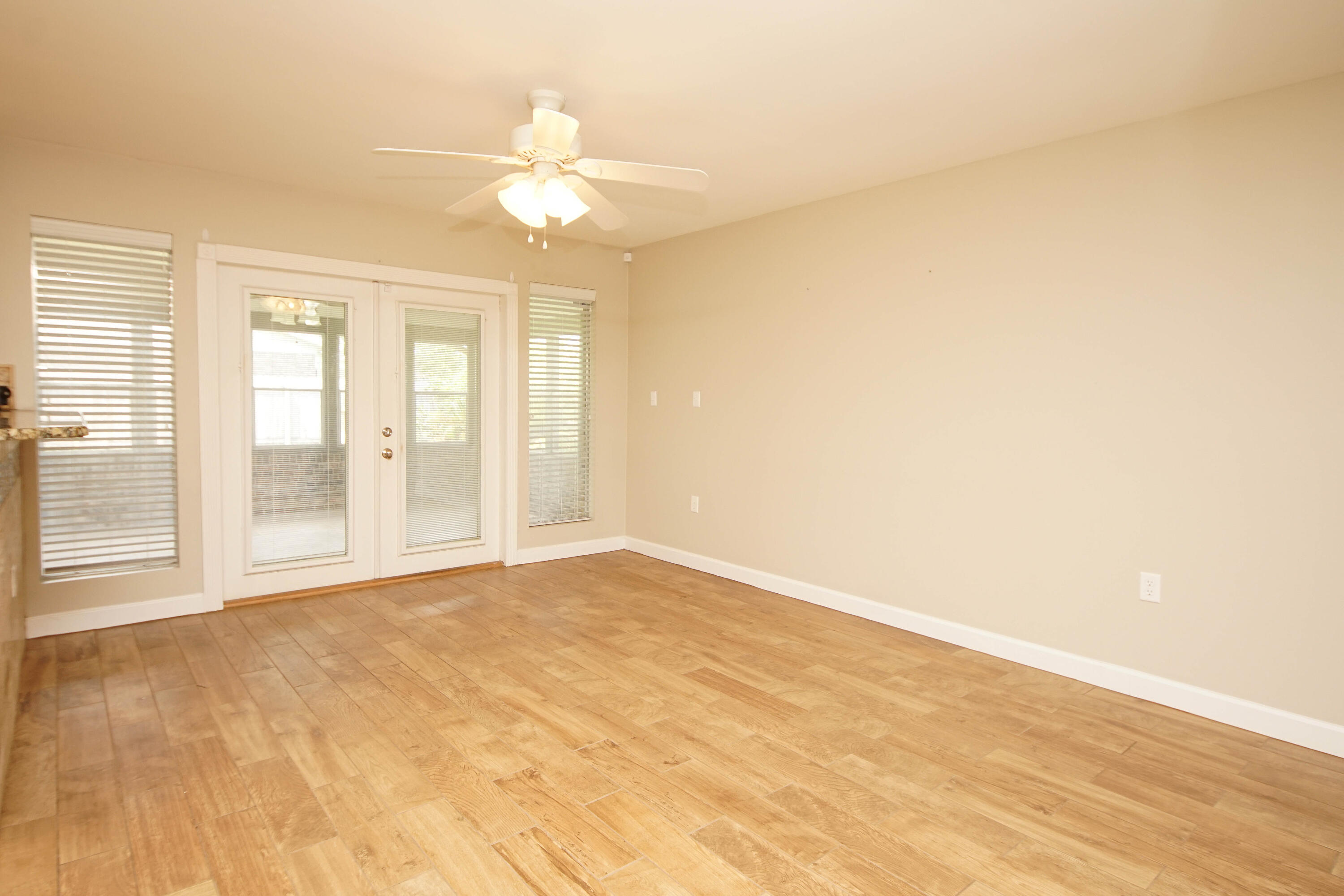 TANGLEWOOD S/D 1ST ADDN - Residential