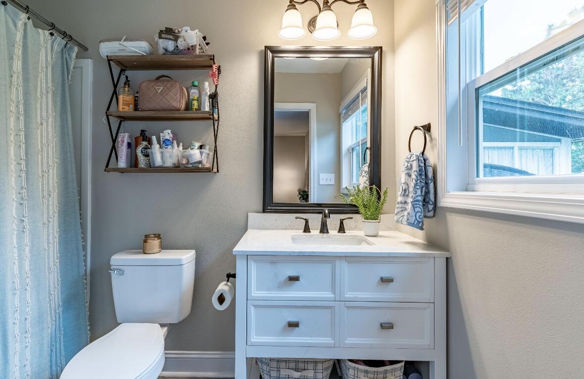 HOLLEY BY THE SEA - Residential