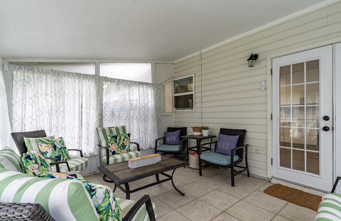 HOLLEY BY THE SEA - Residential