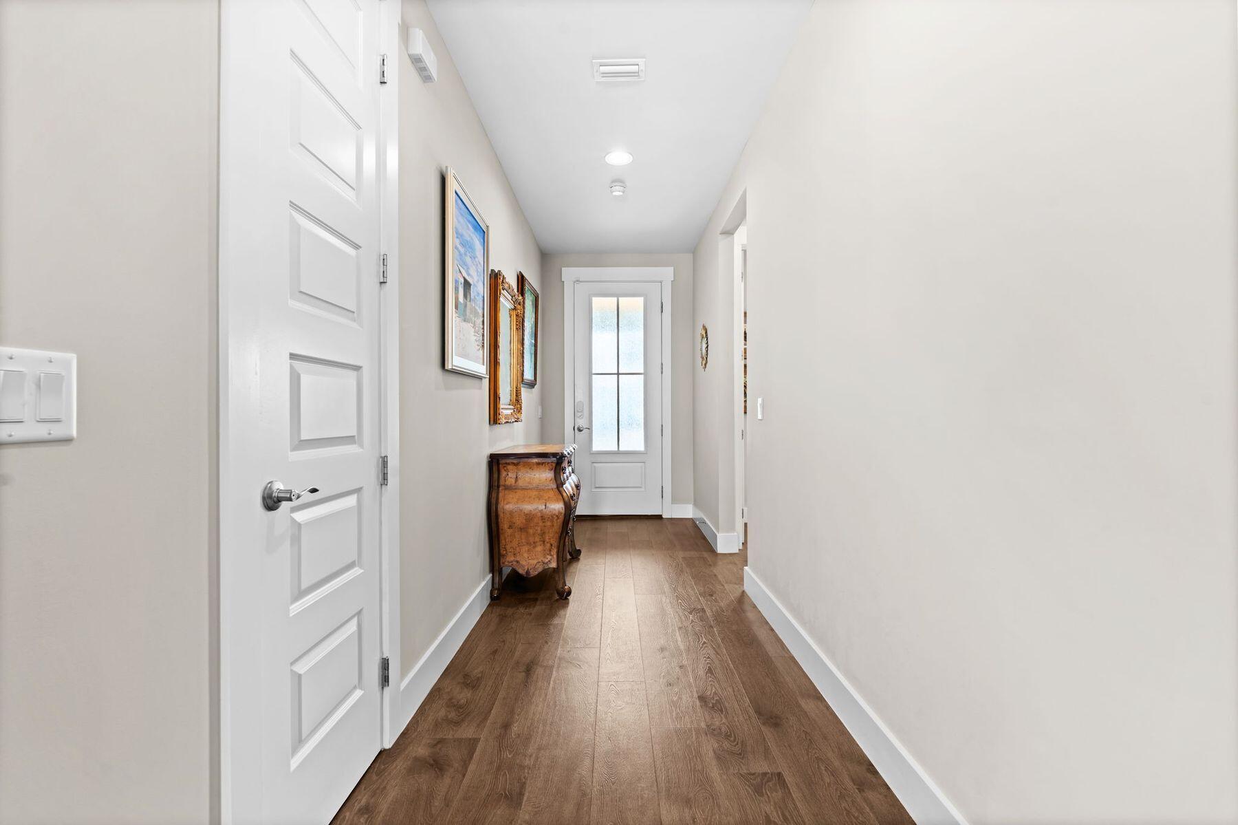 RIVIERA BEACH - Residential
