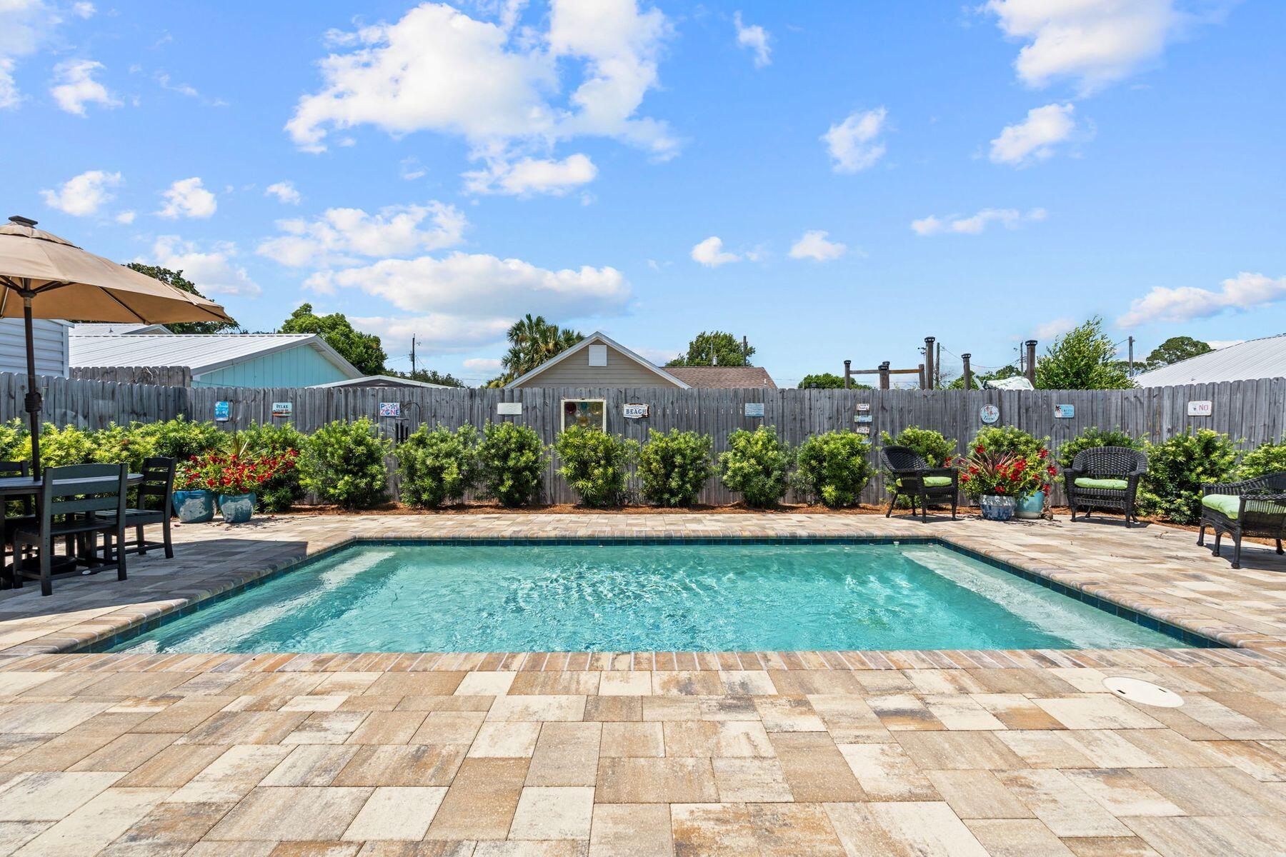 RIVIERA BEACH - Residential