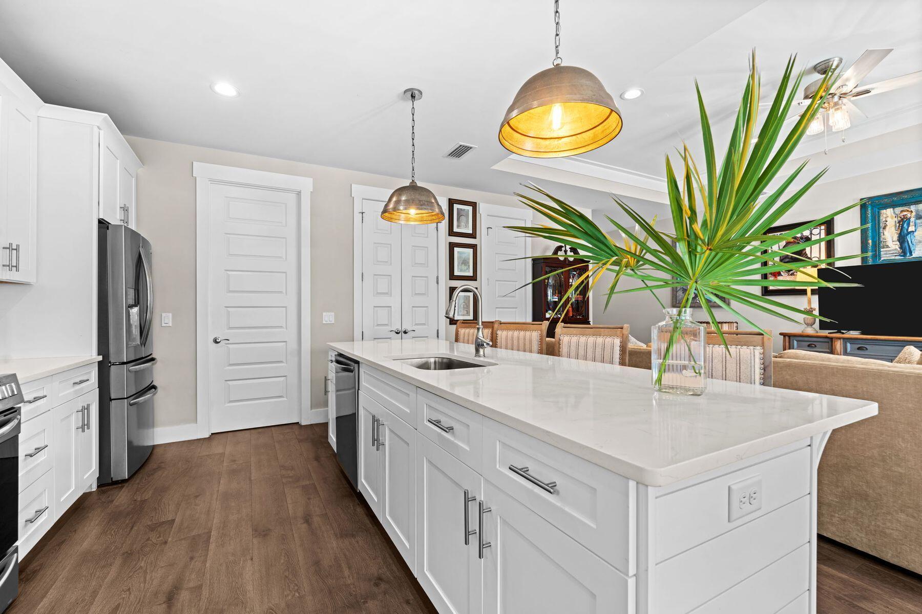 RIVIERA BEACH - Residential