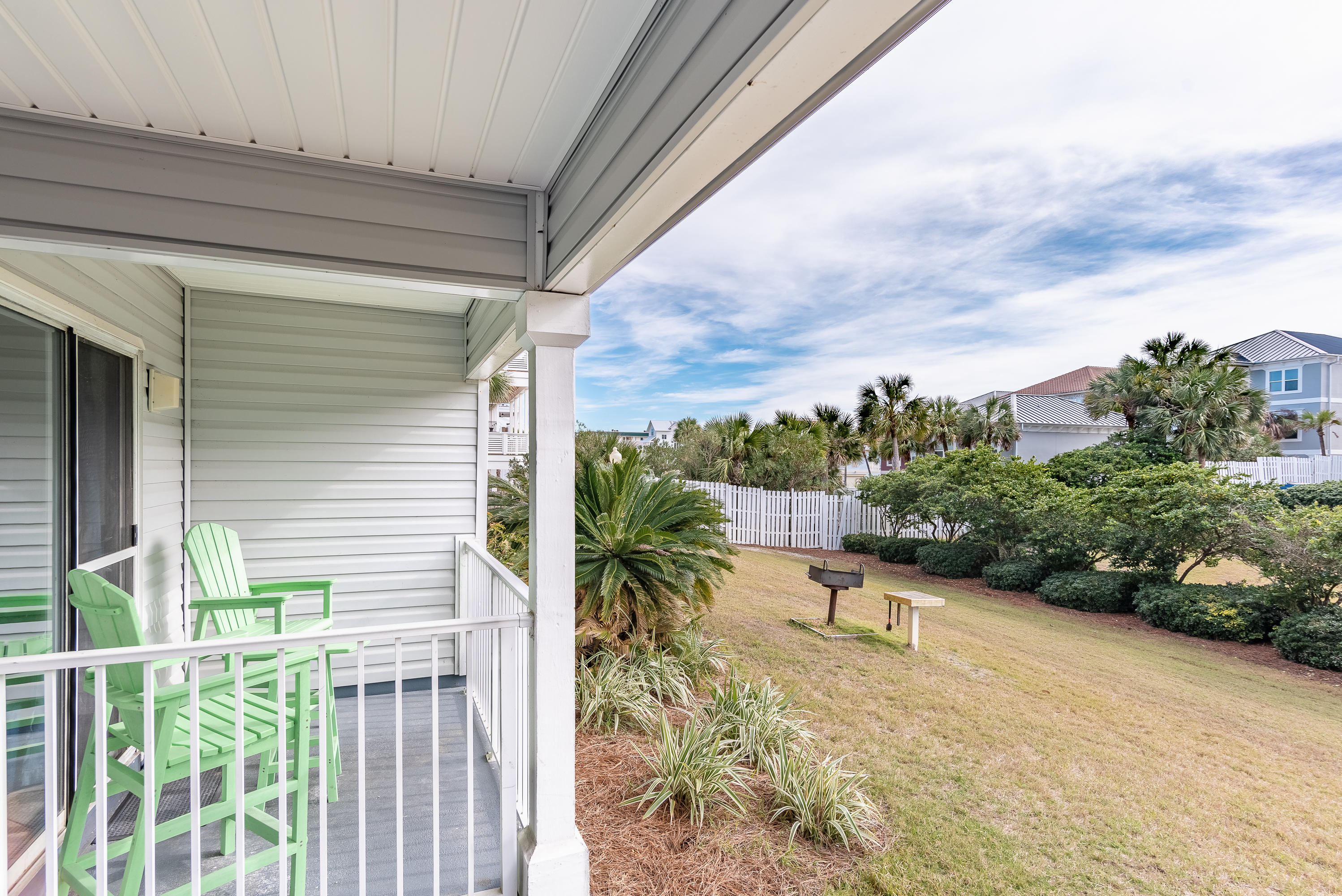 BEACHSIDE VILLAS - Residential