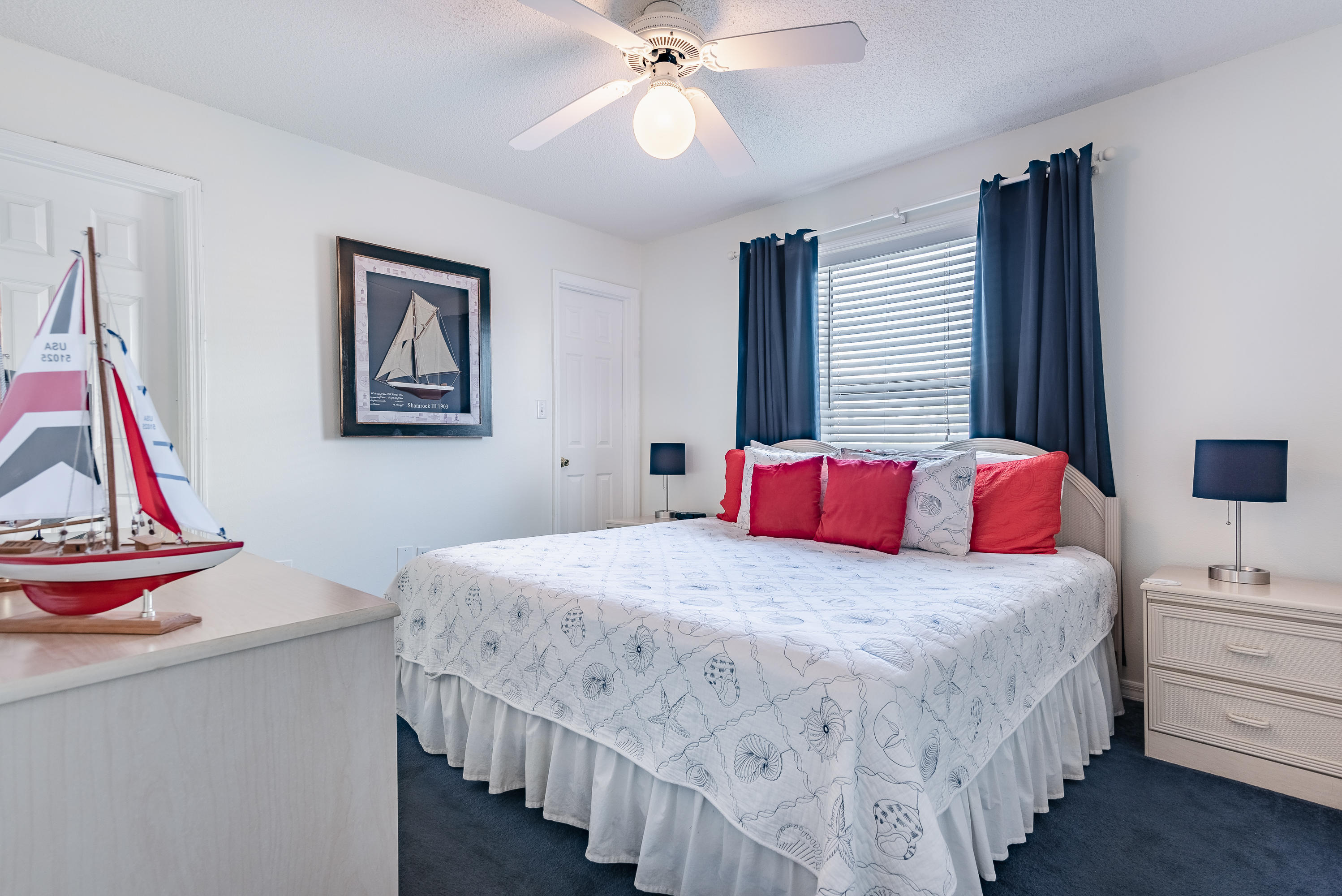 BEACHSIDE VILLAS - Residential