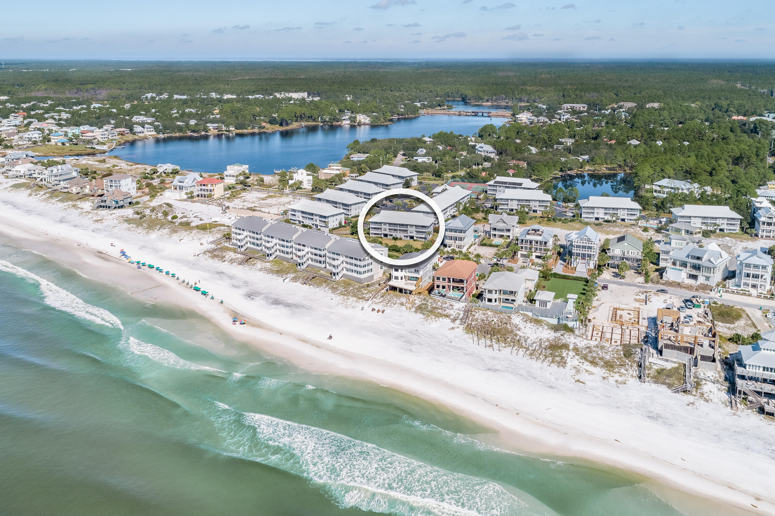 BEACHSIDE VILLAS - Residential