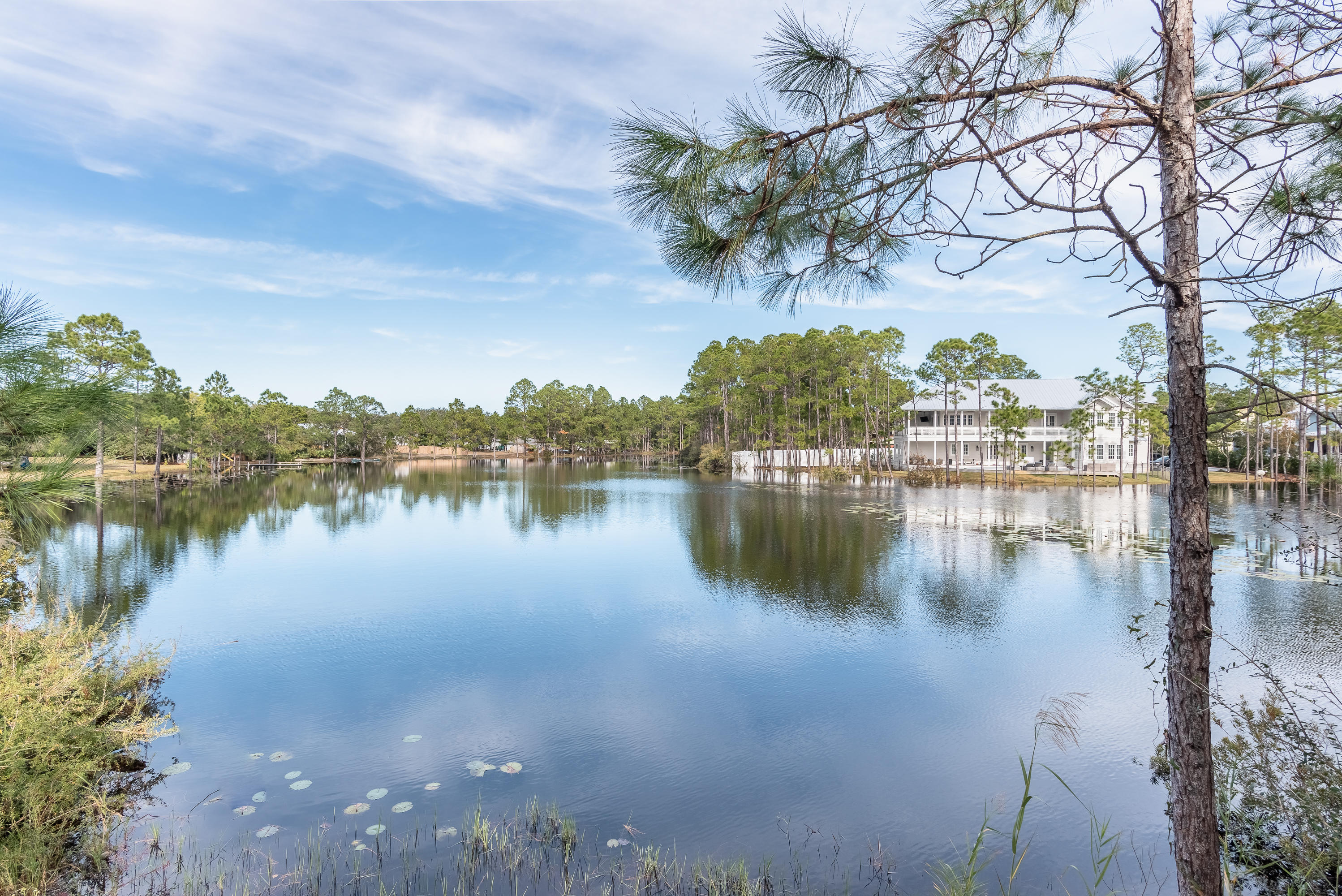 BEACHSIDE VILLAS - Residential