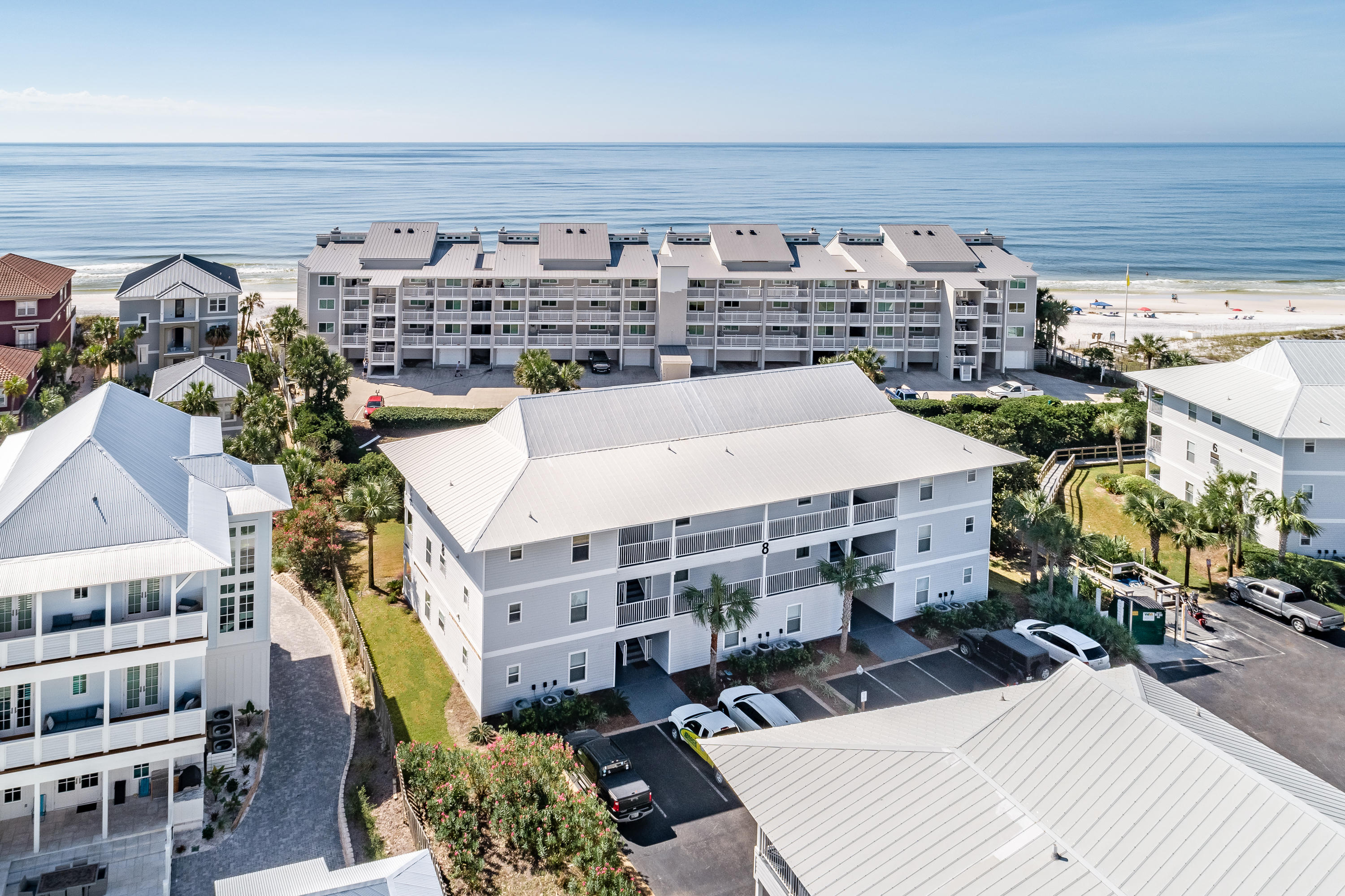 BEACHSIDE VILLAS - Residential