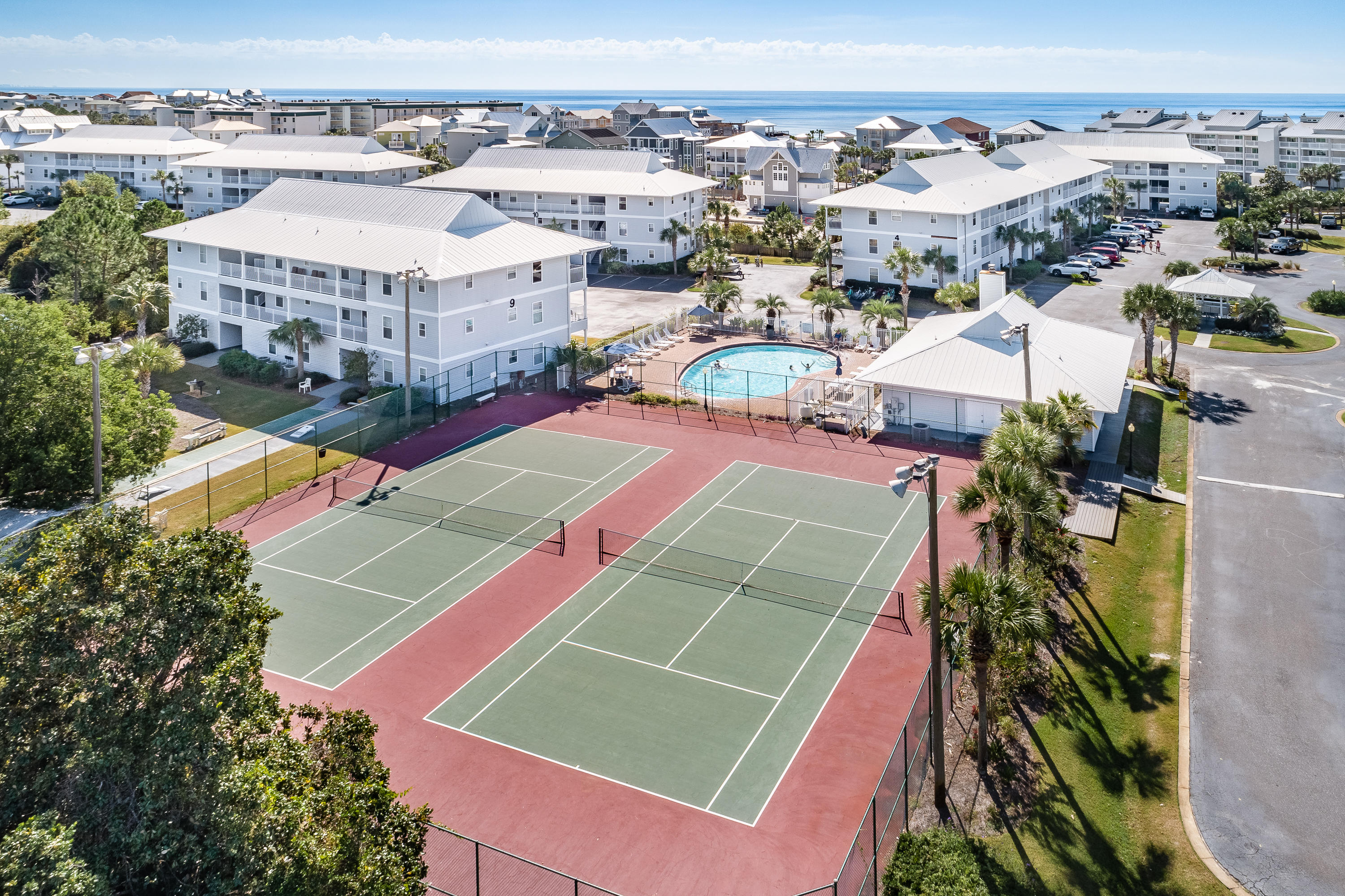 BEACHSIDE VILLAS - Residential