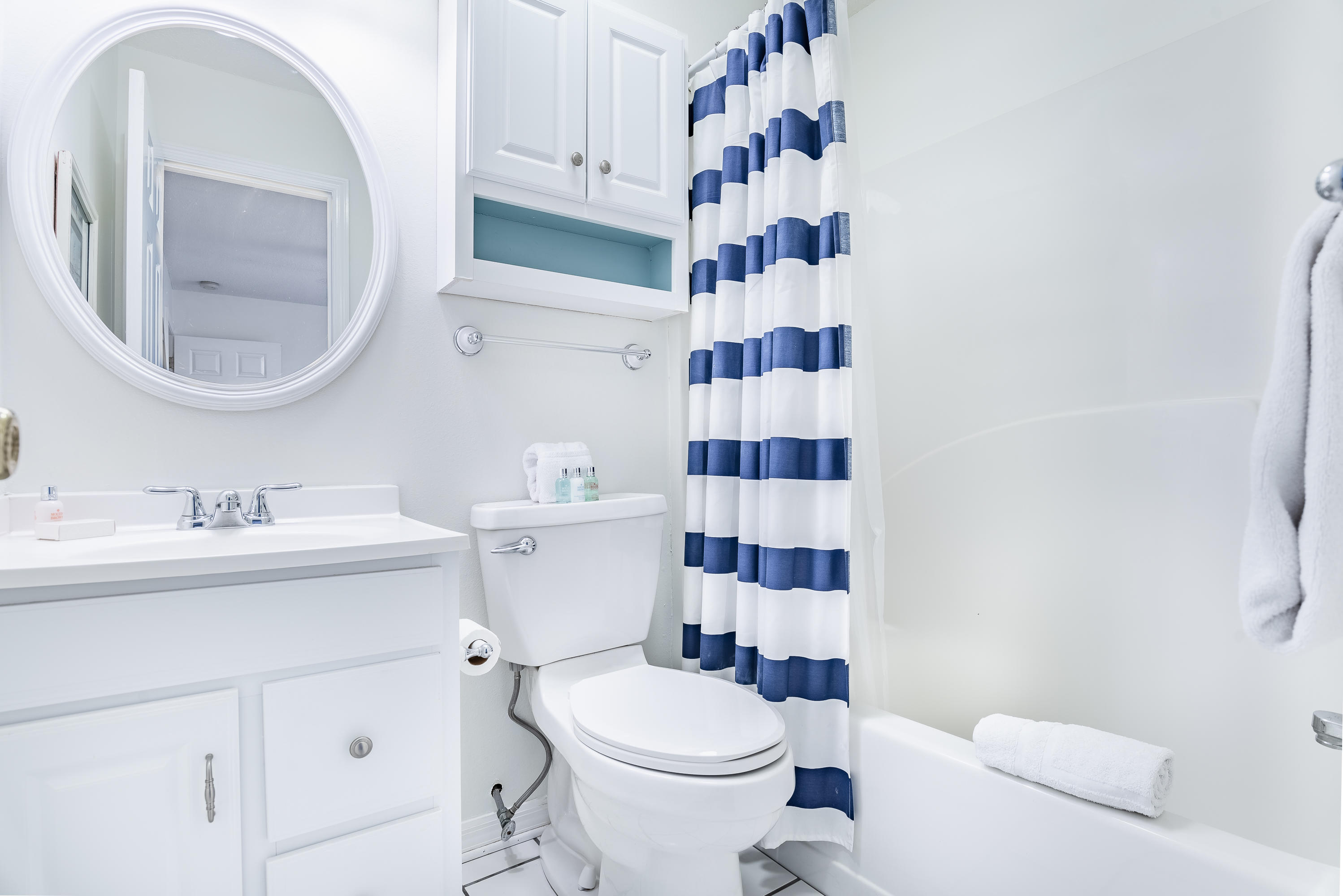 BEACHSIDE VILLAS - Residential