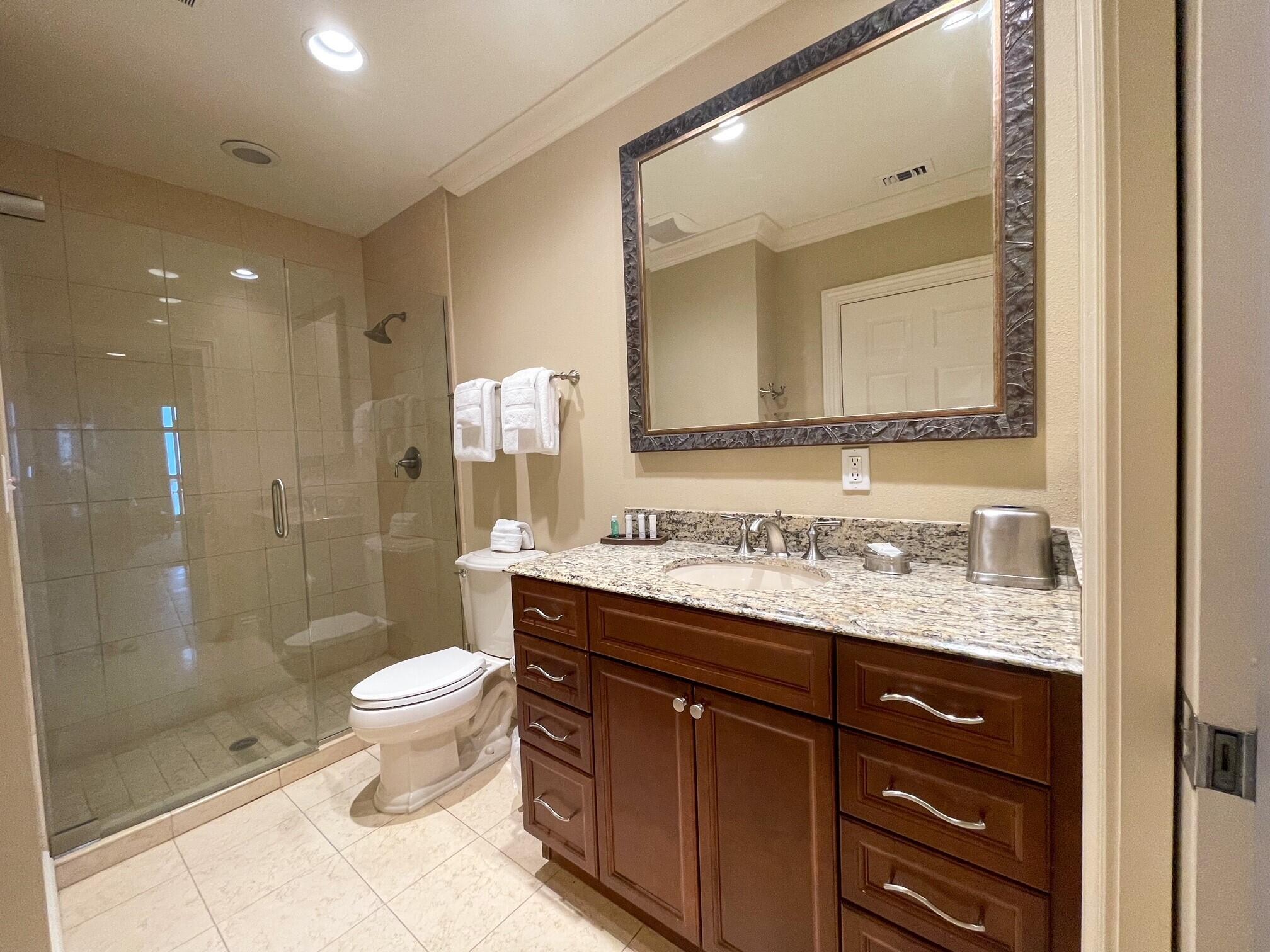 EMERALD GRANDE - Residential