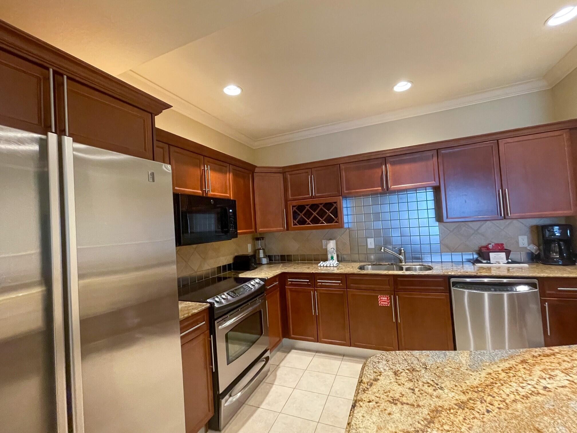 EMERALD GRANDE - Residential