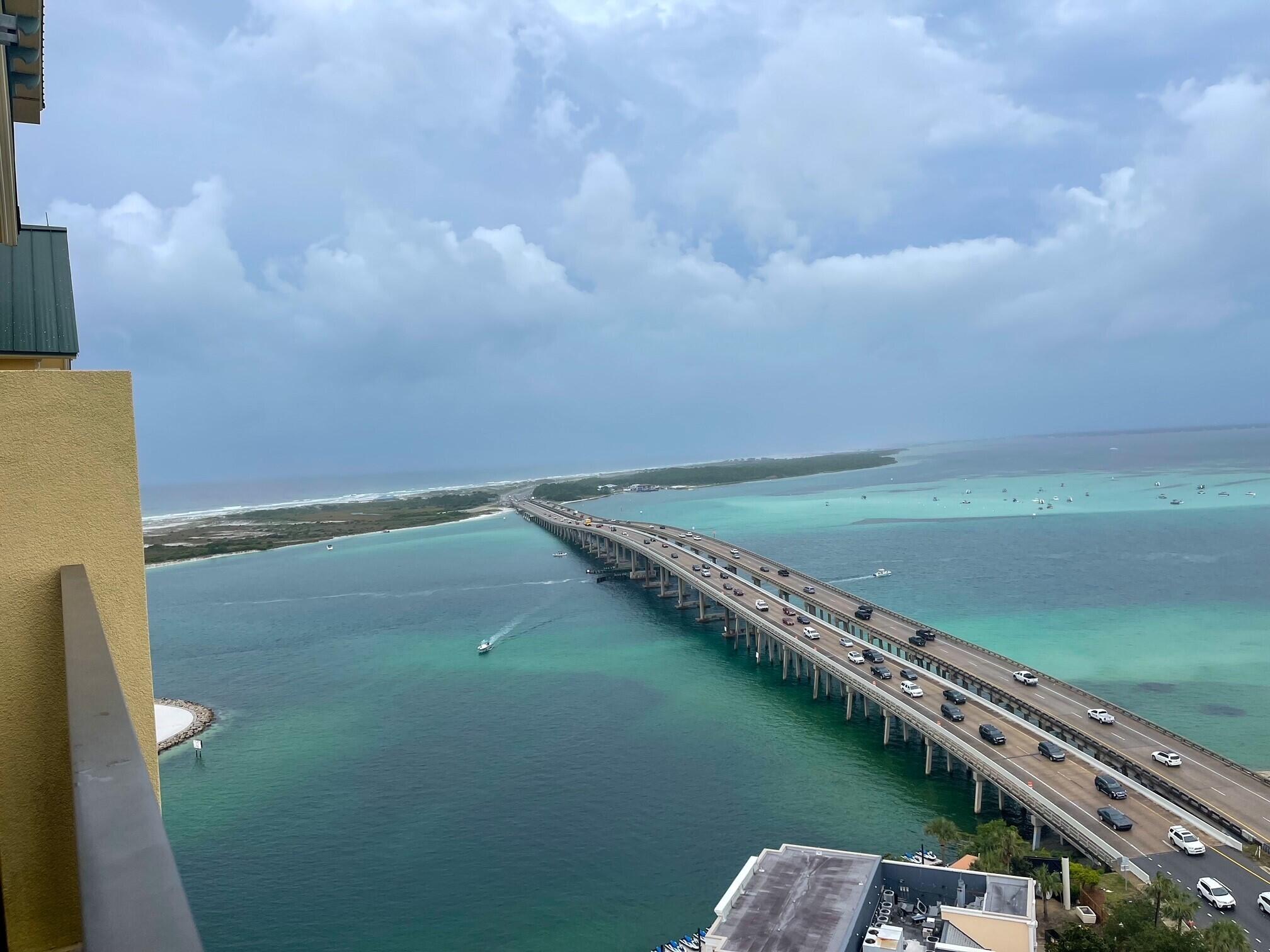 EMERALD GRANDE - Residential